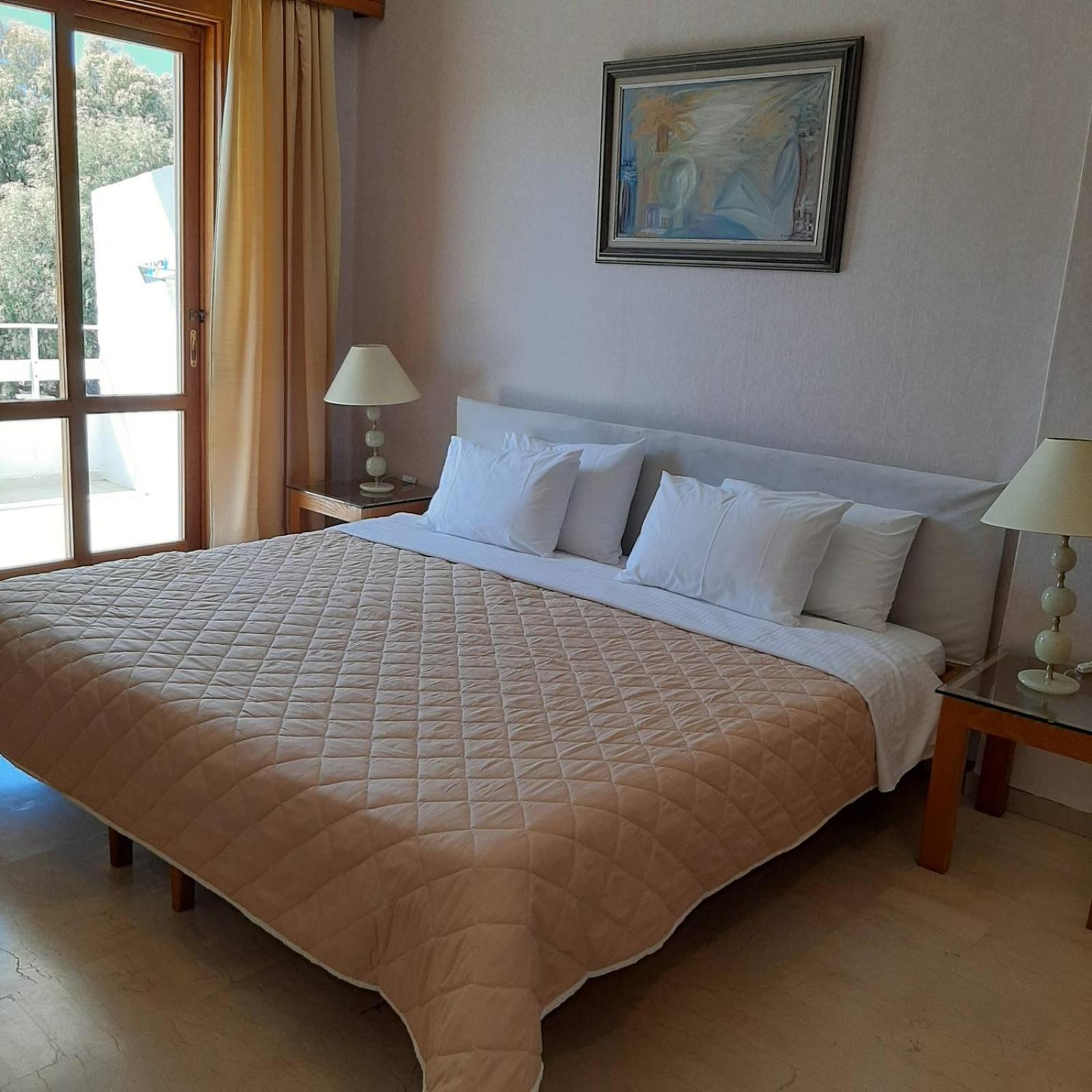 Double Room with Balcony - Photo 5