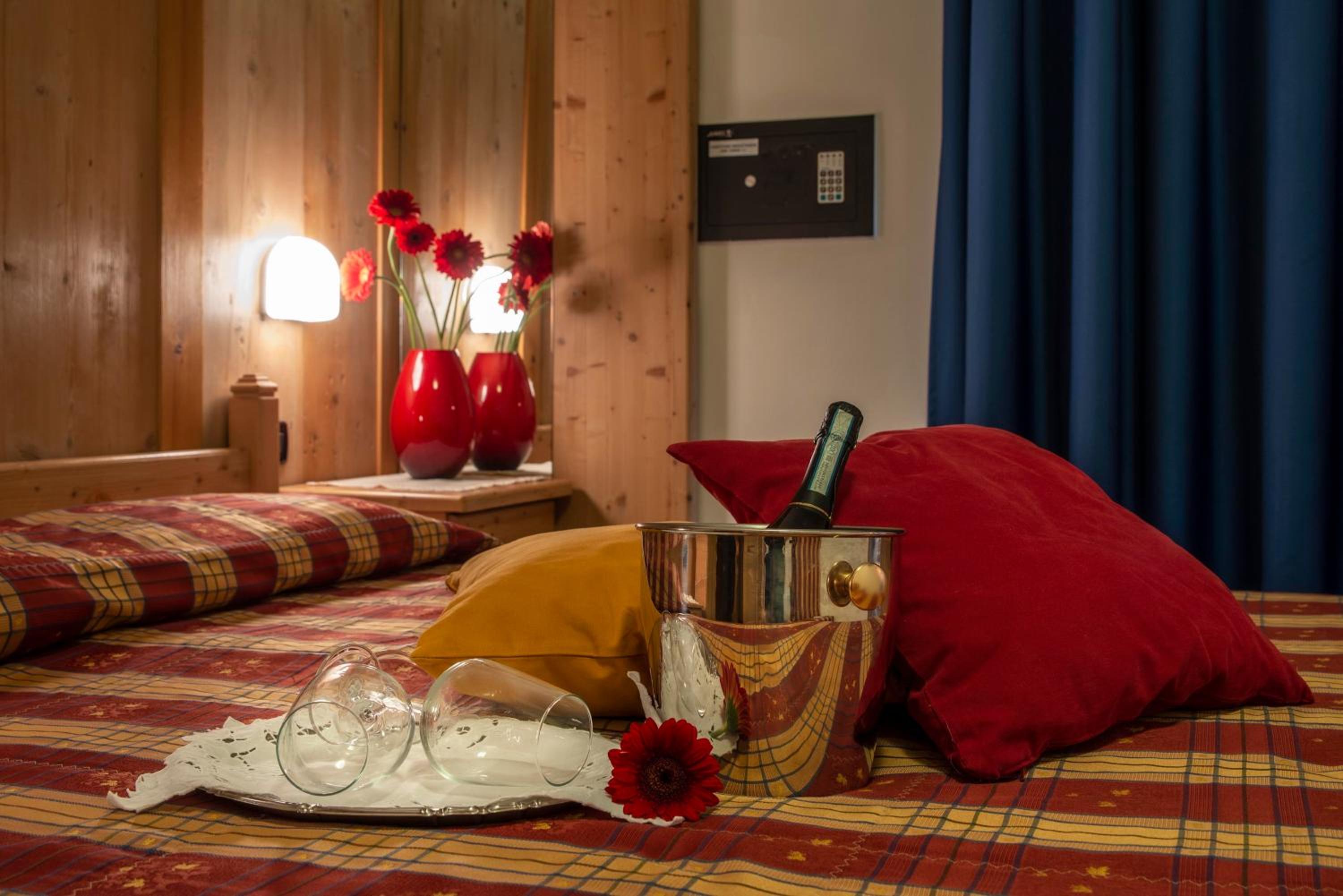 Double or Twin Room photo 3