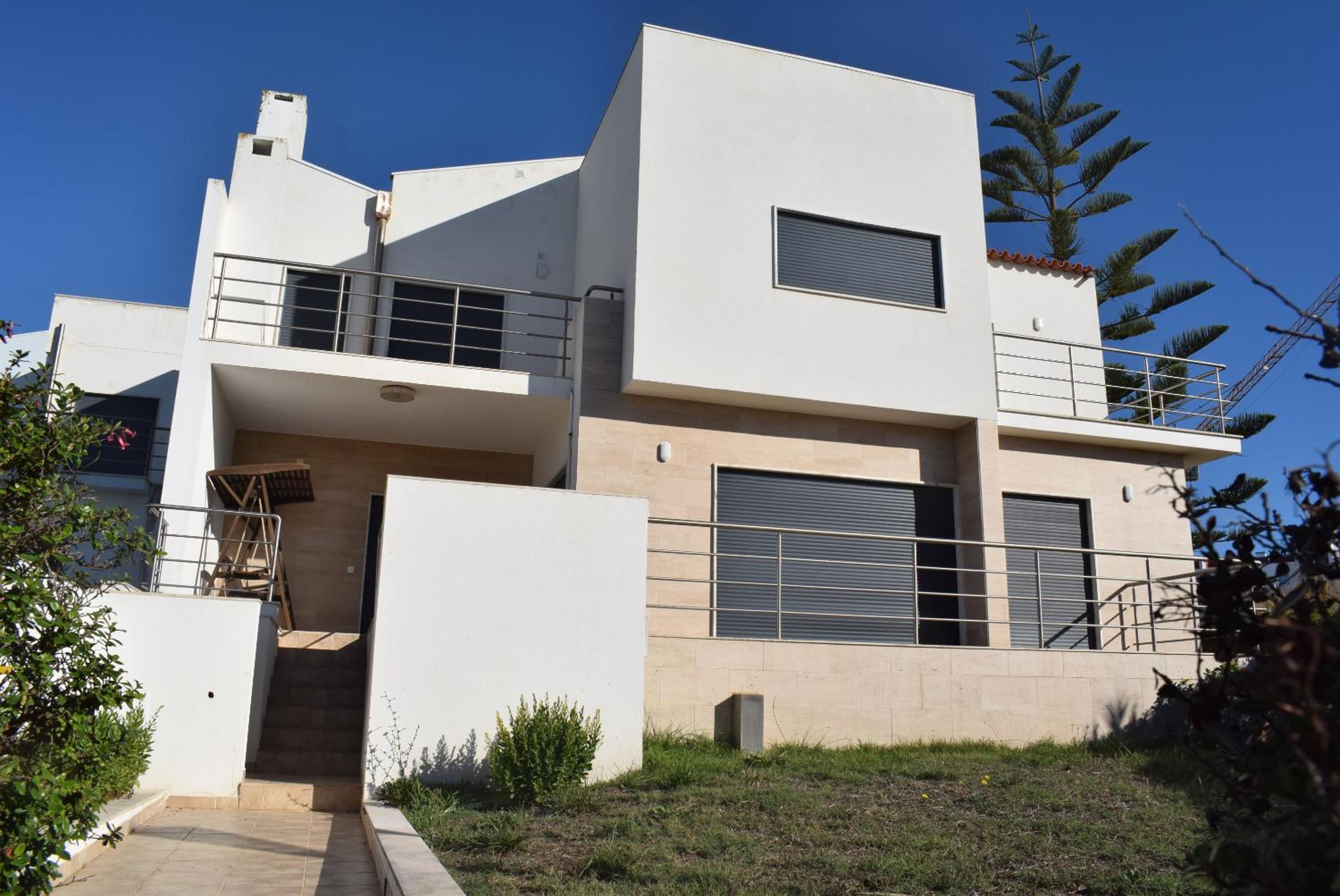 Villa photo 3