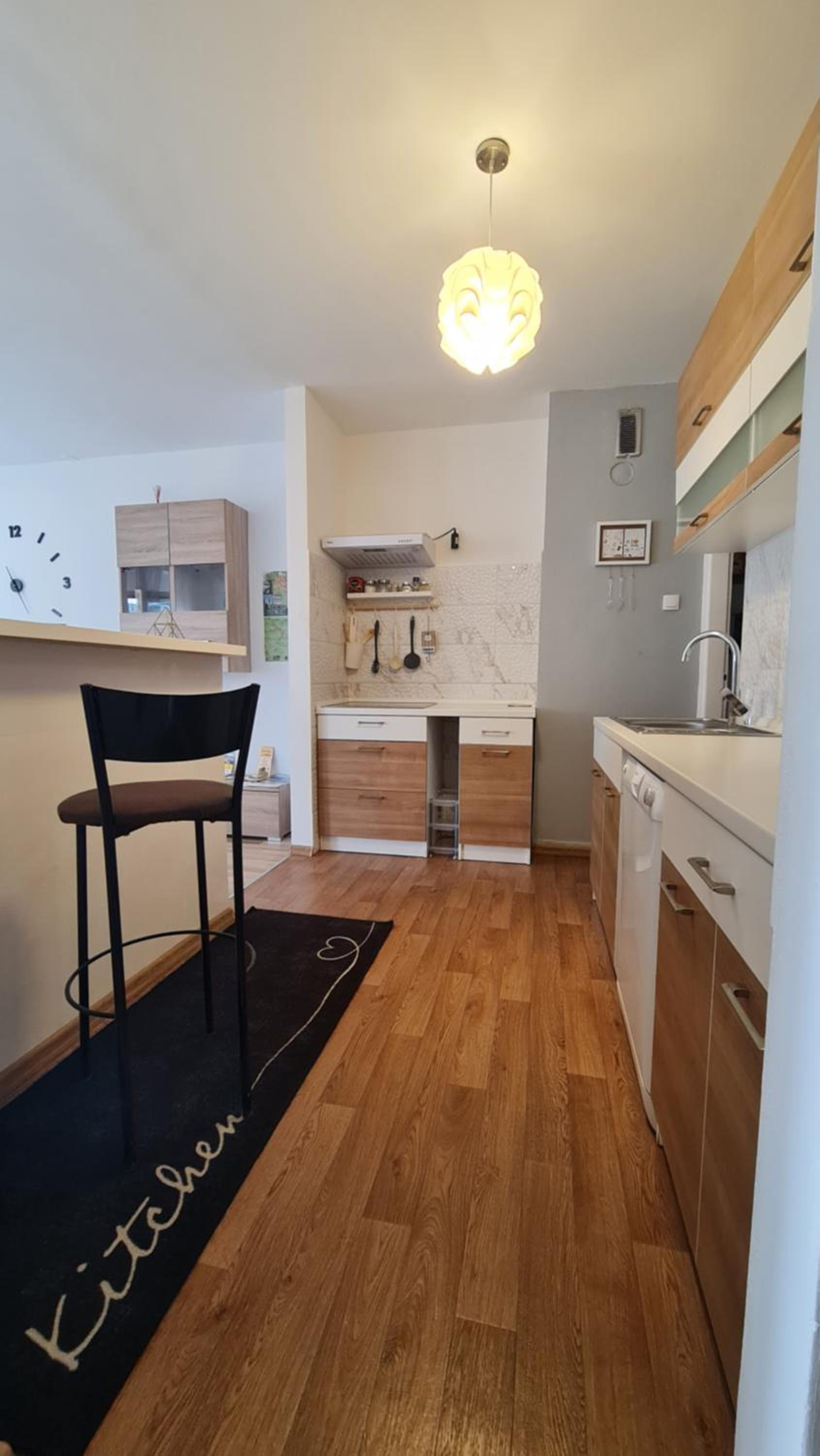 One-Bedroom Apartment - Photo 77