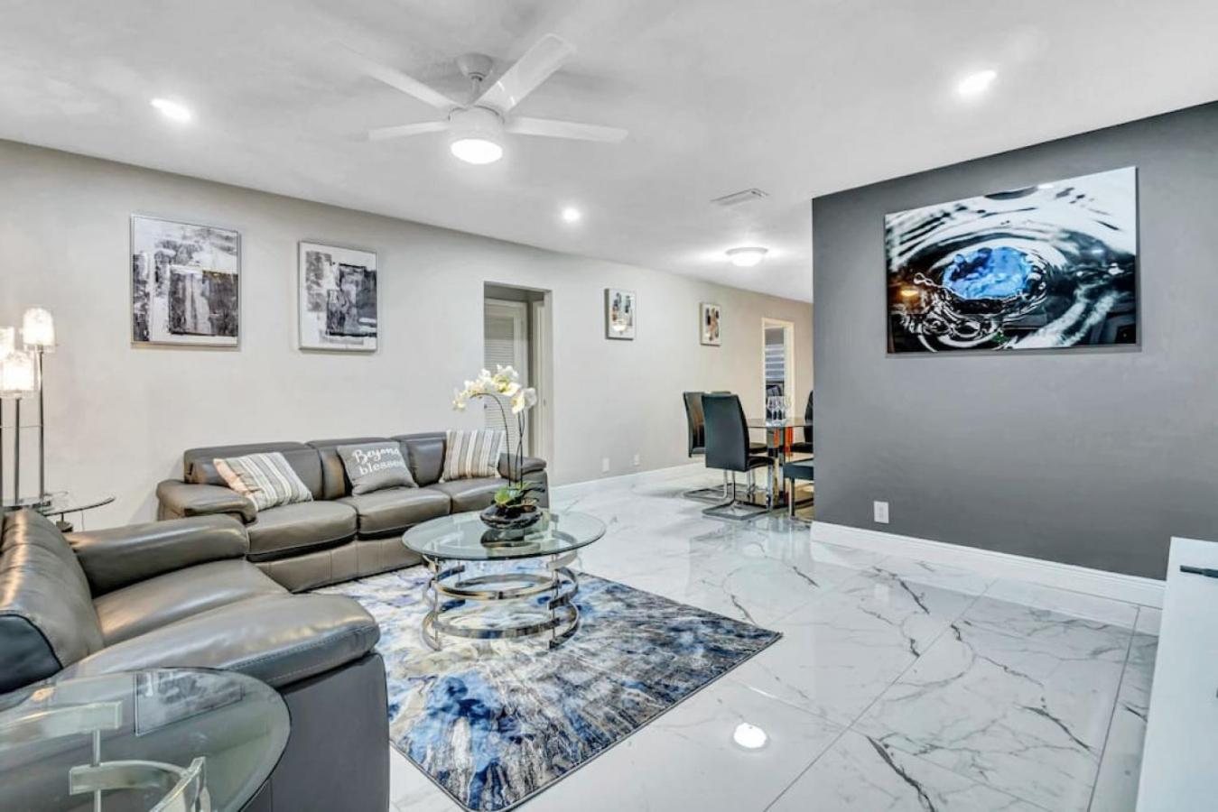 Three-Bedroom Townhouse photo 1