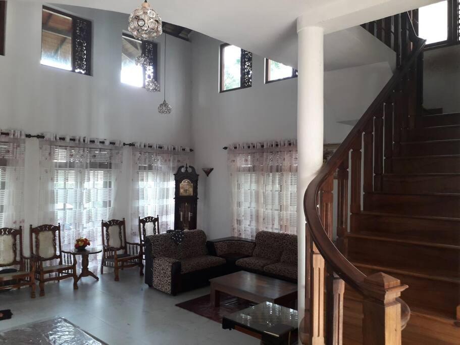 Villa photo 1