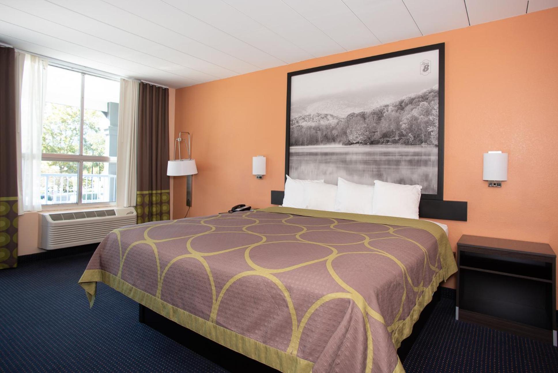 King Room - Non-Smoking - Photo 1