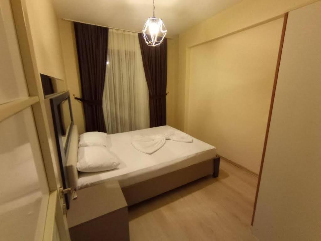 Deluxe King Room photo 1