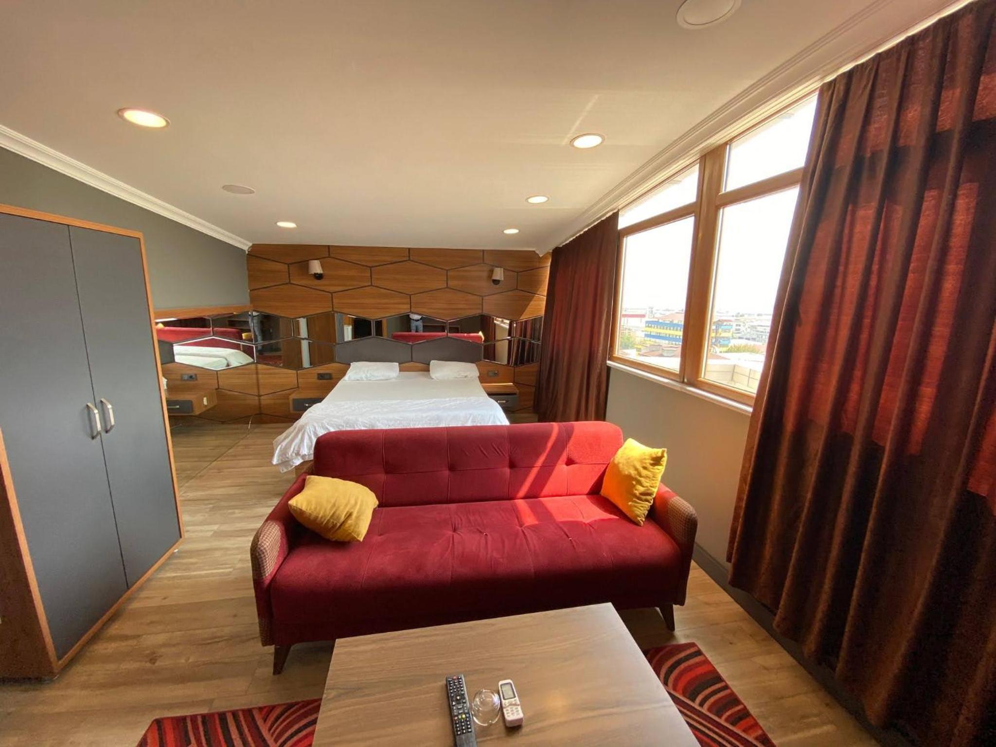Deluxe Double Room photo 3