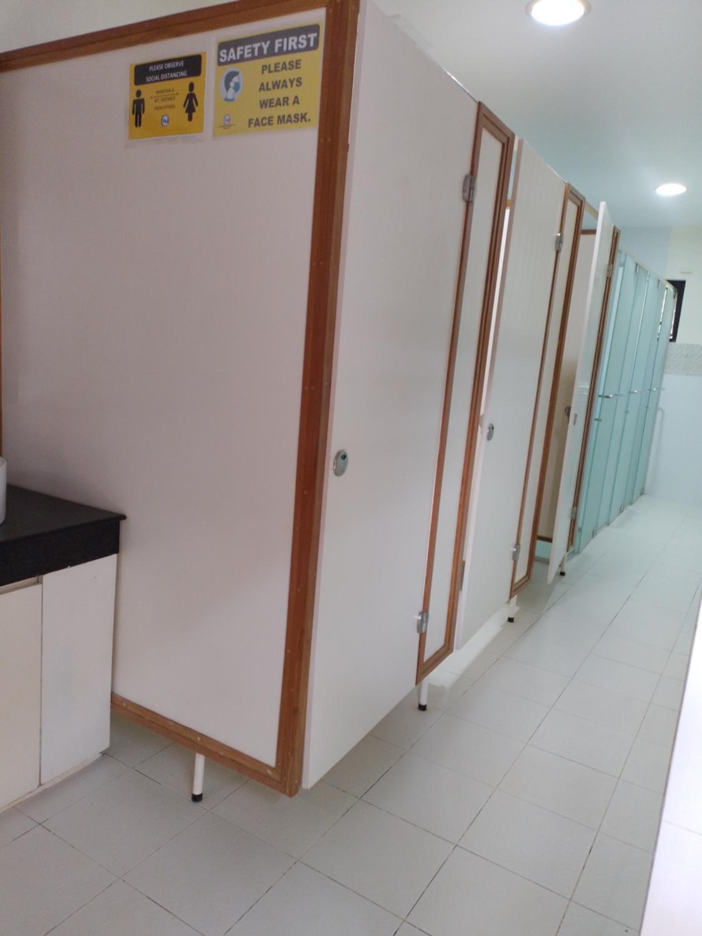 6-Bed Mixed Dormitory Room photo 3