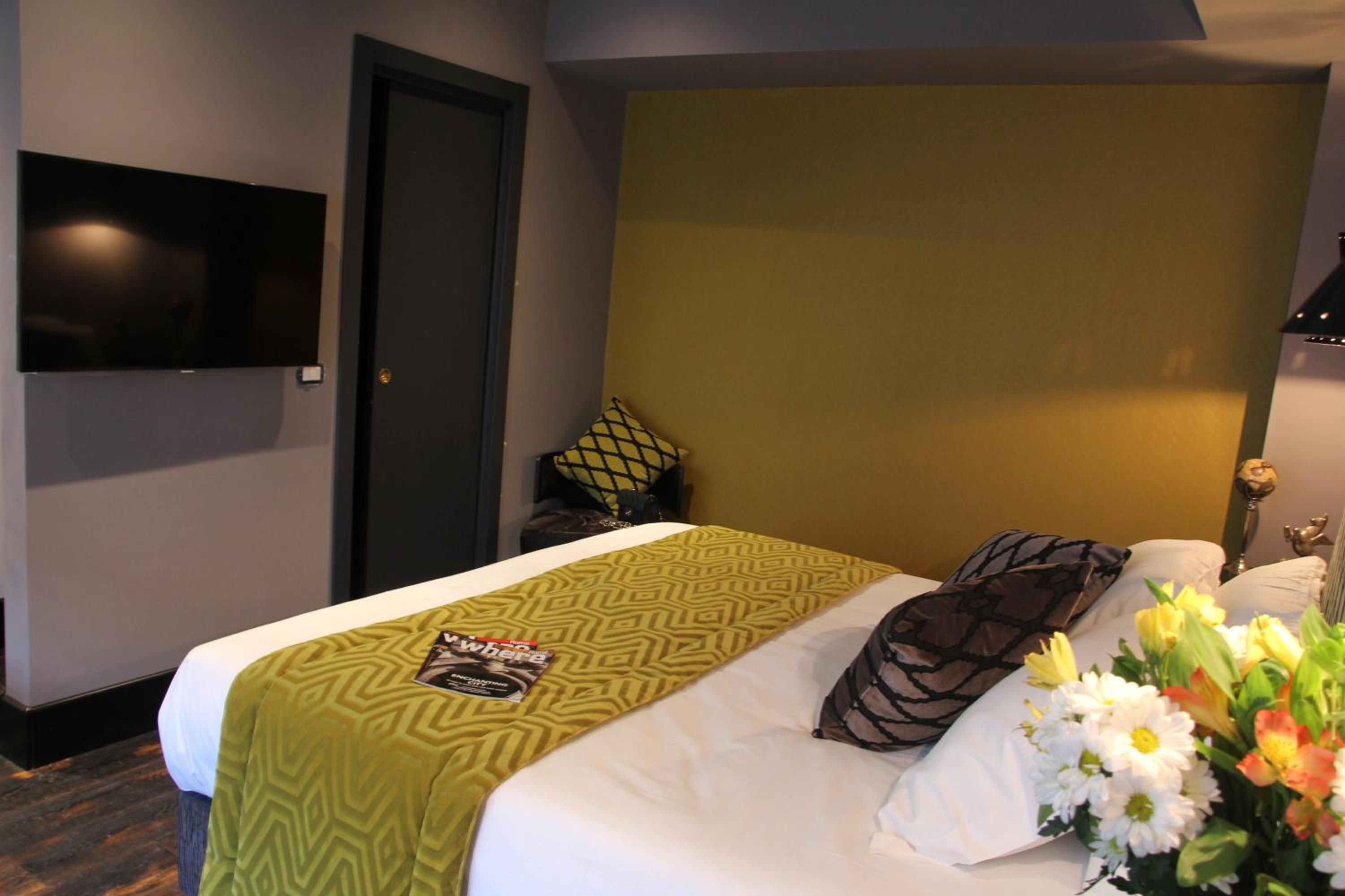 Junior Suite - Split Level (3 Adults)