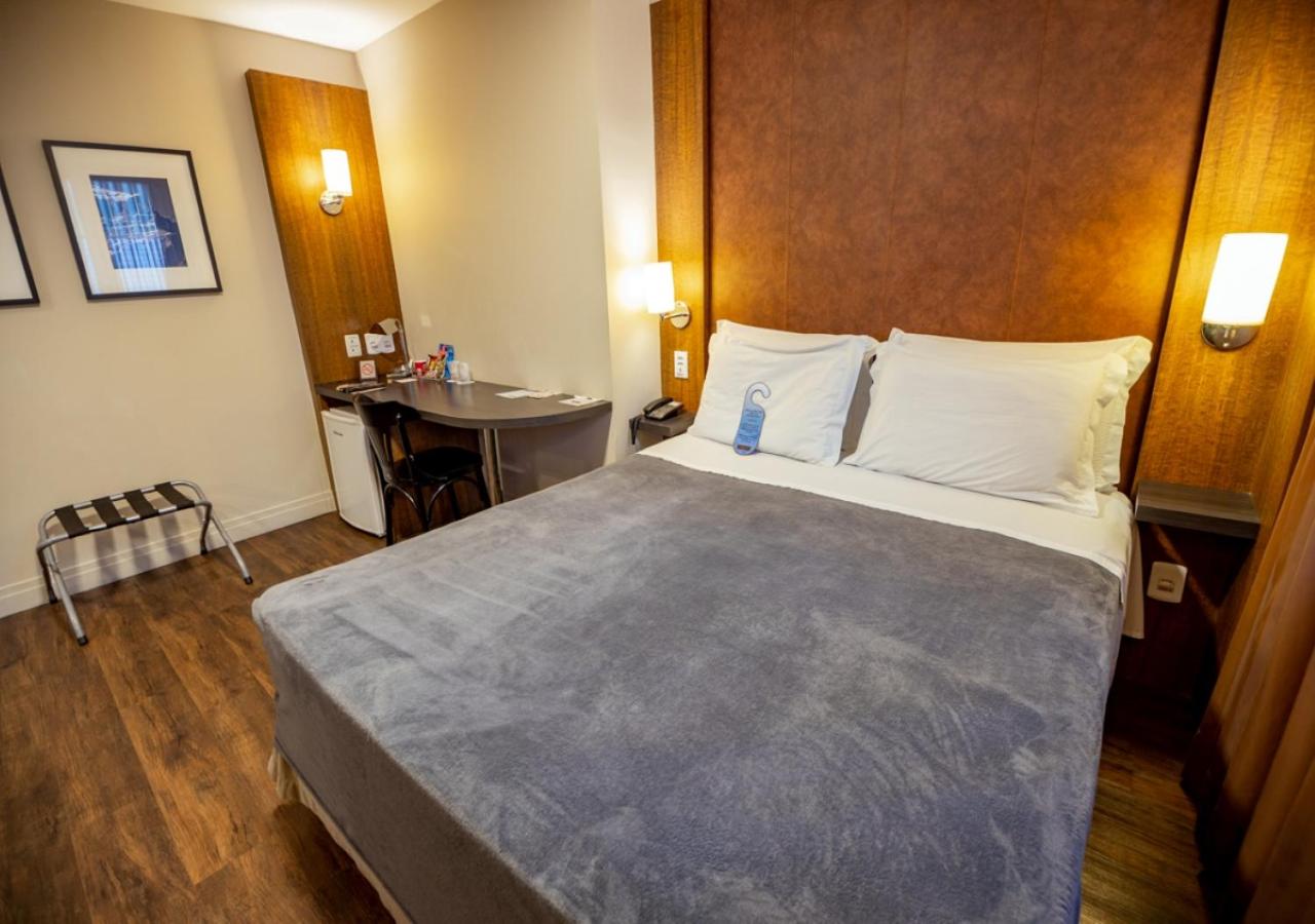 Executive Room with Double Bed - Photo 2
