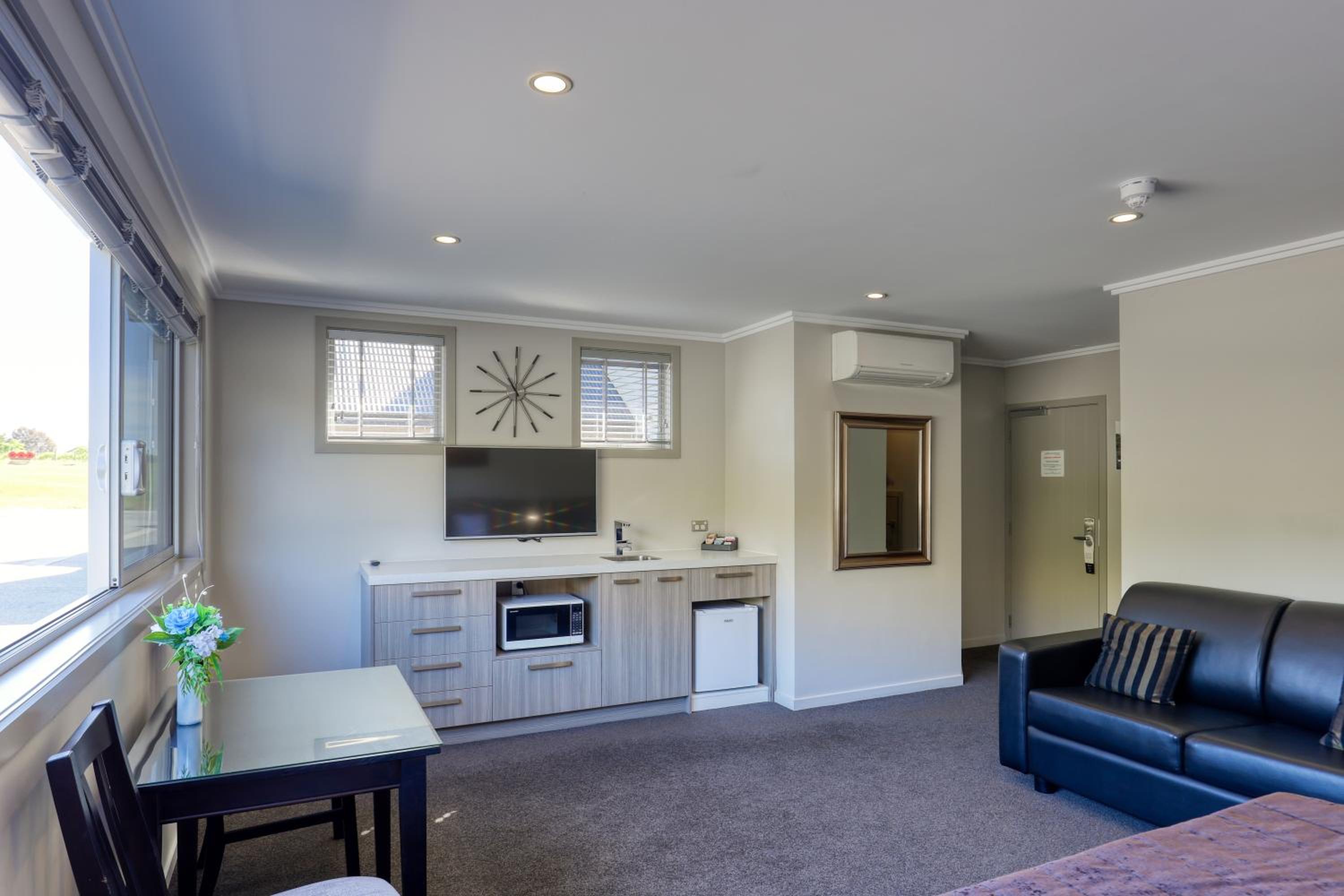 Mountain View Studio - Ground Floor - Photo 7