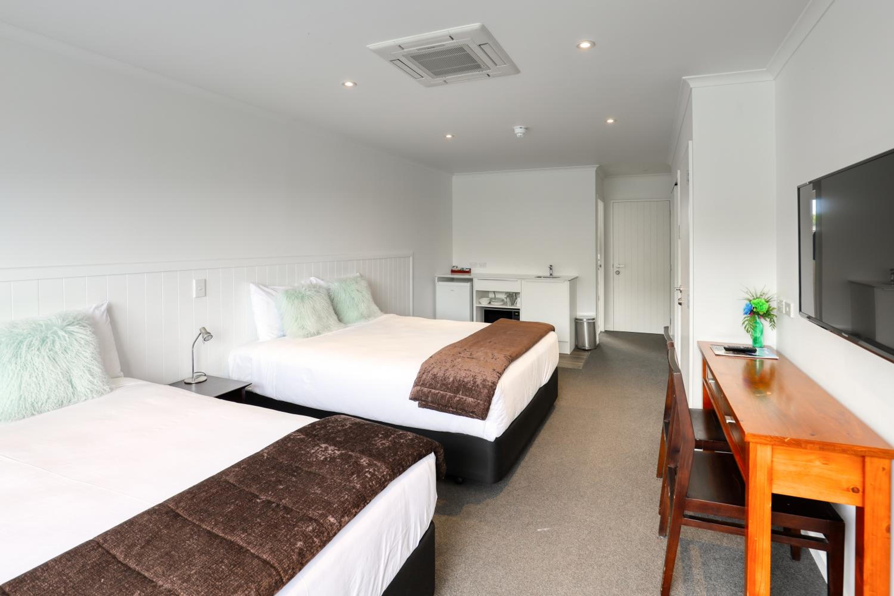 Superior Twin Room - Upper Level - Photo 1
