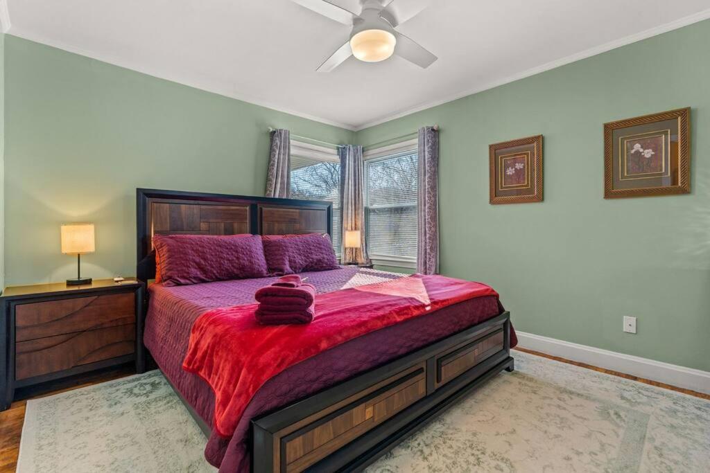 Four-Bedroom House photo 1