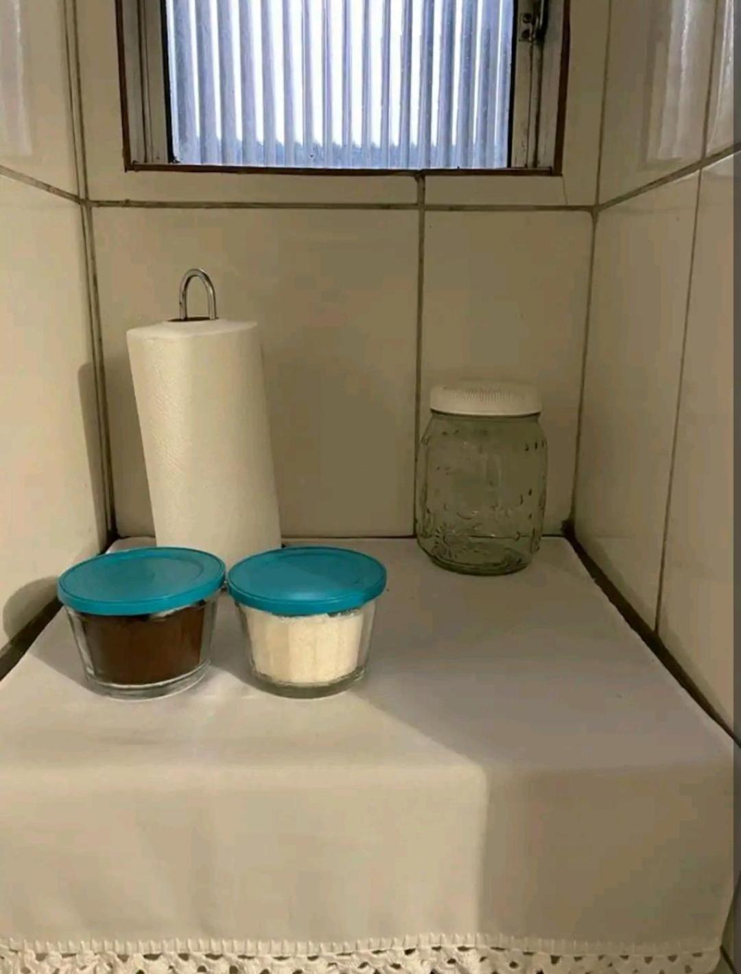 One-Bedroom House - Photo 10