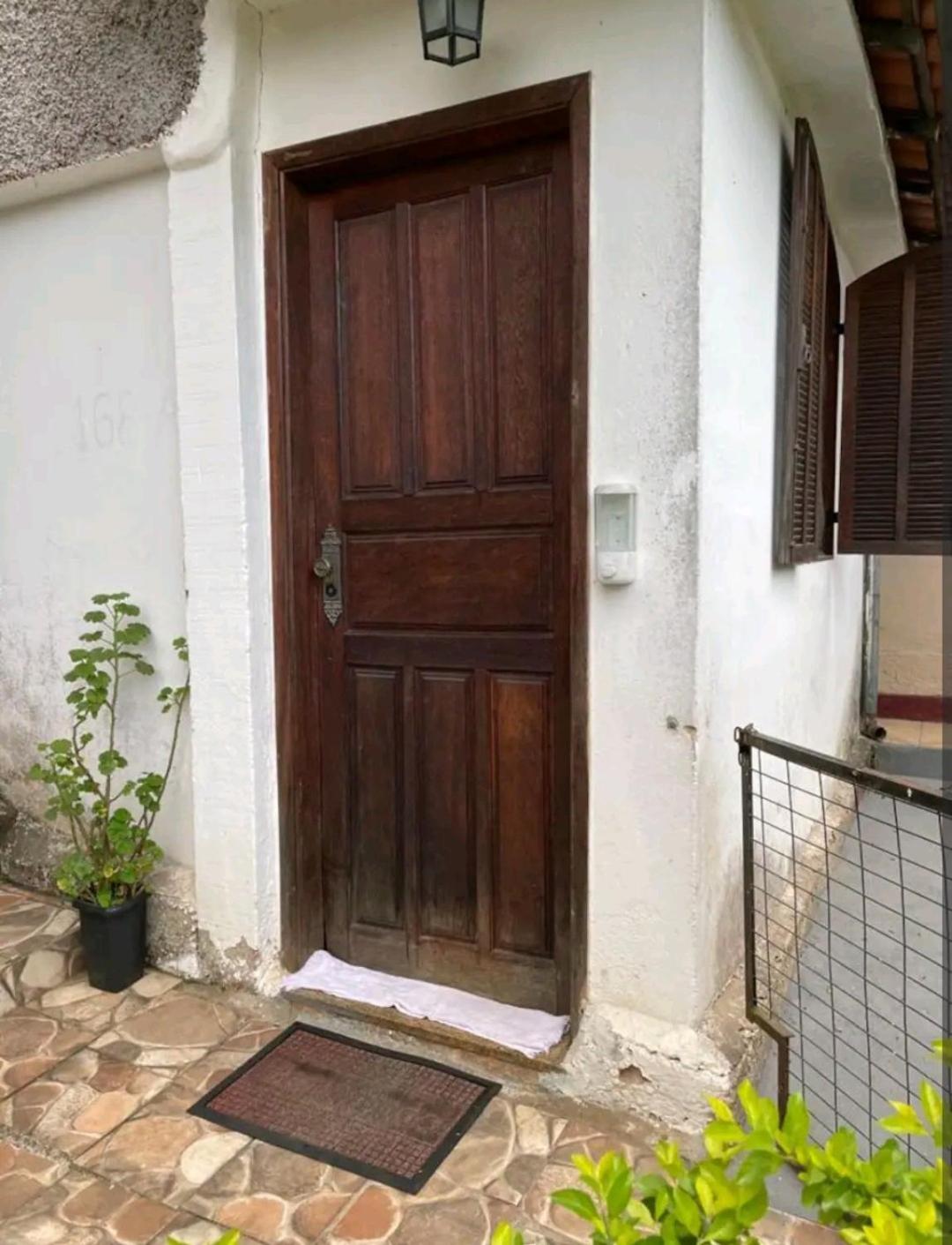 One-Bedroom House - Photo 2