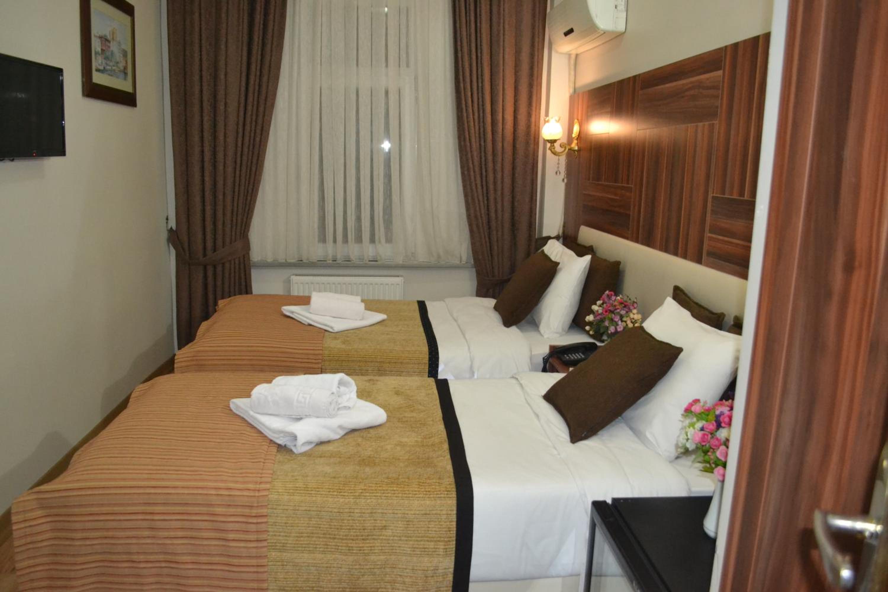 Standard Quadruple Room photo 2