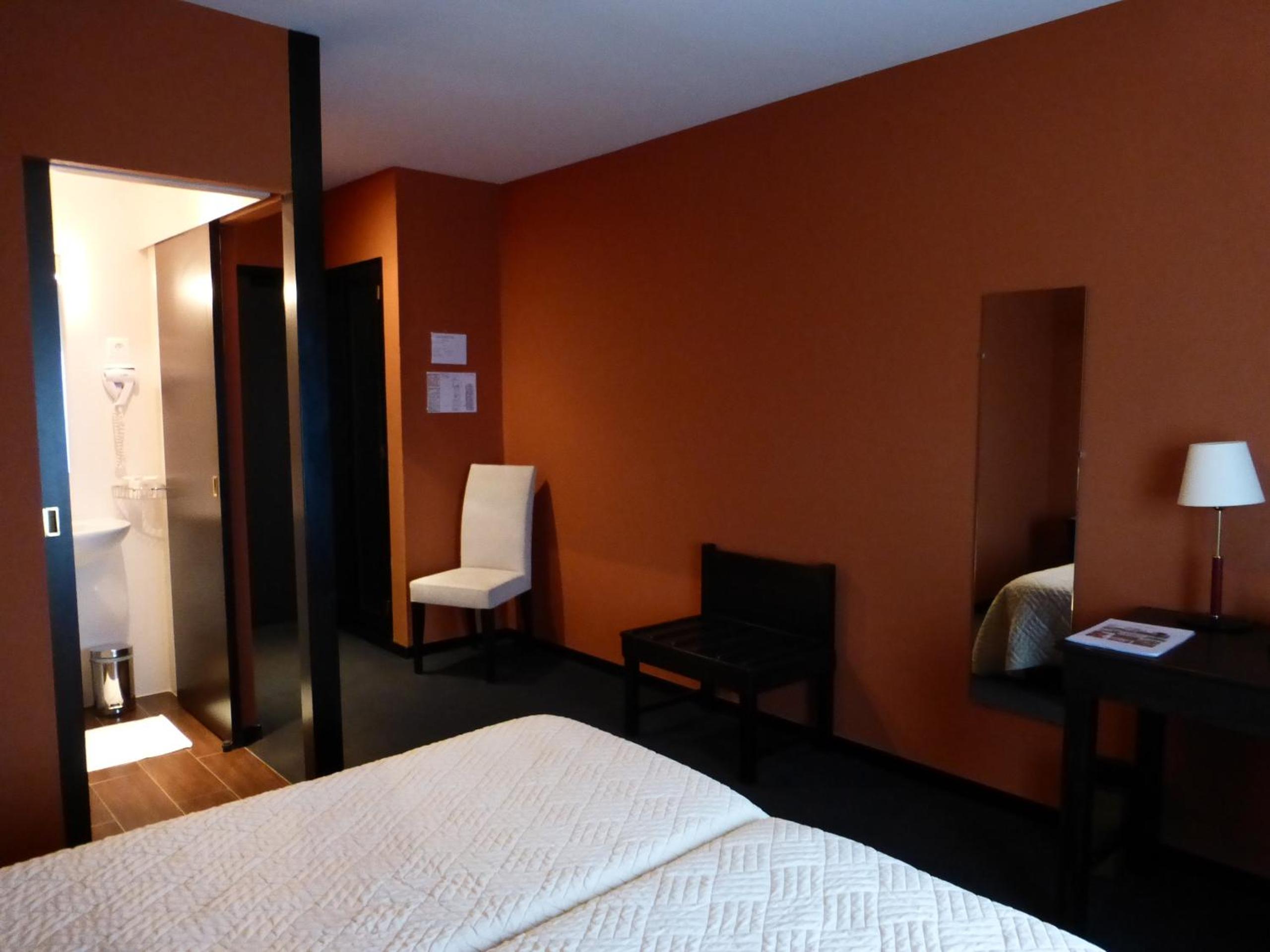 Superior Double or Twin Room - Photo 6