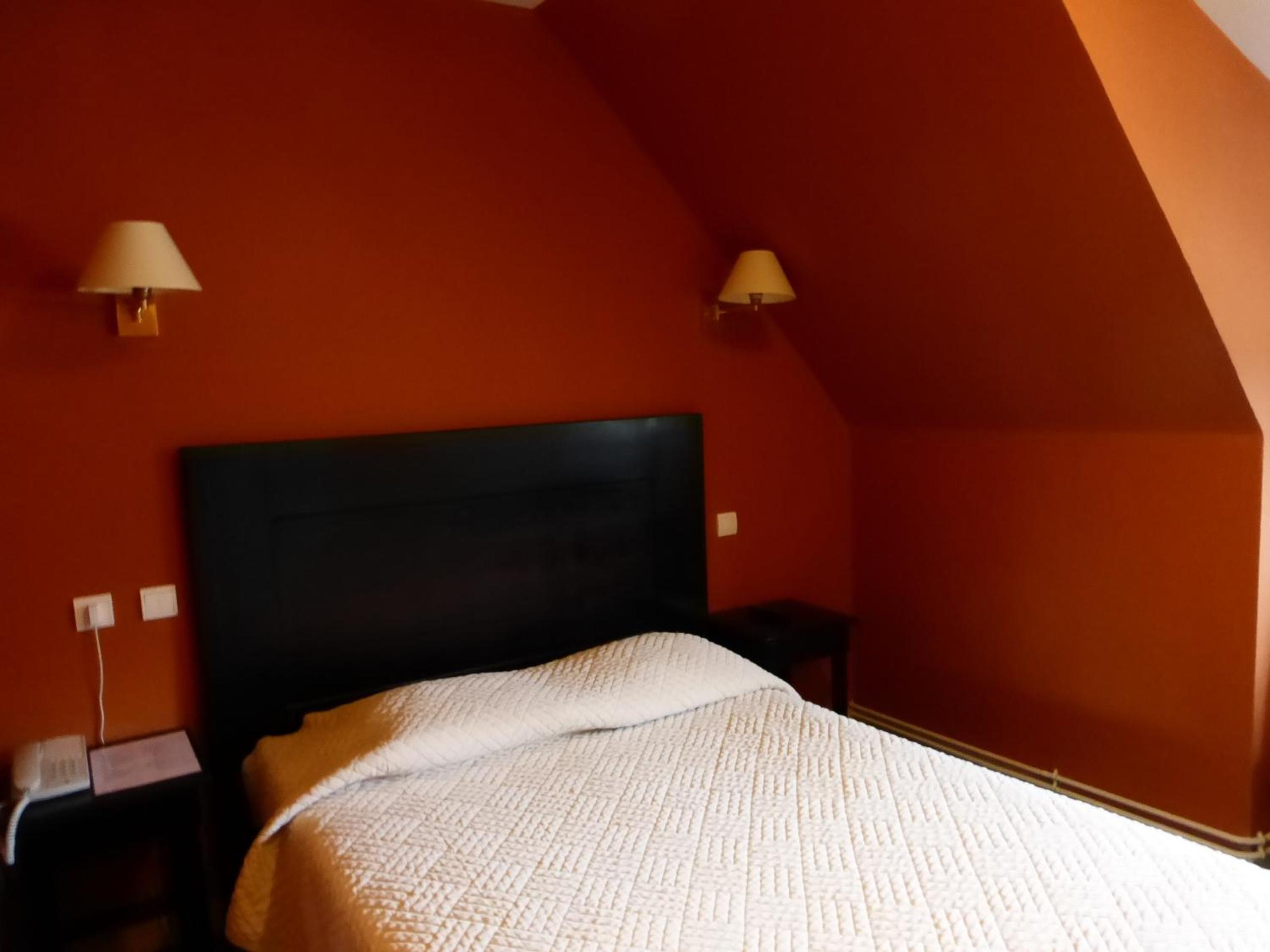Standard Double or Twin Room - Photo 5