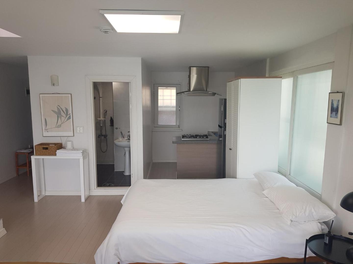 Deluxe Double or Twin Room with Lake View