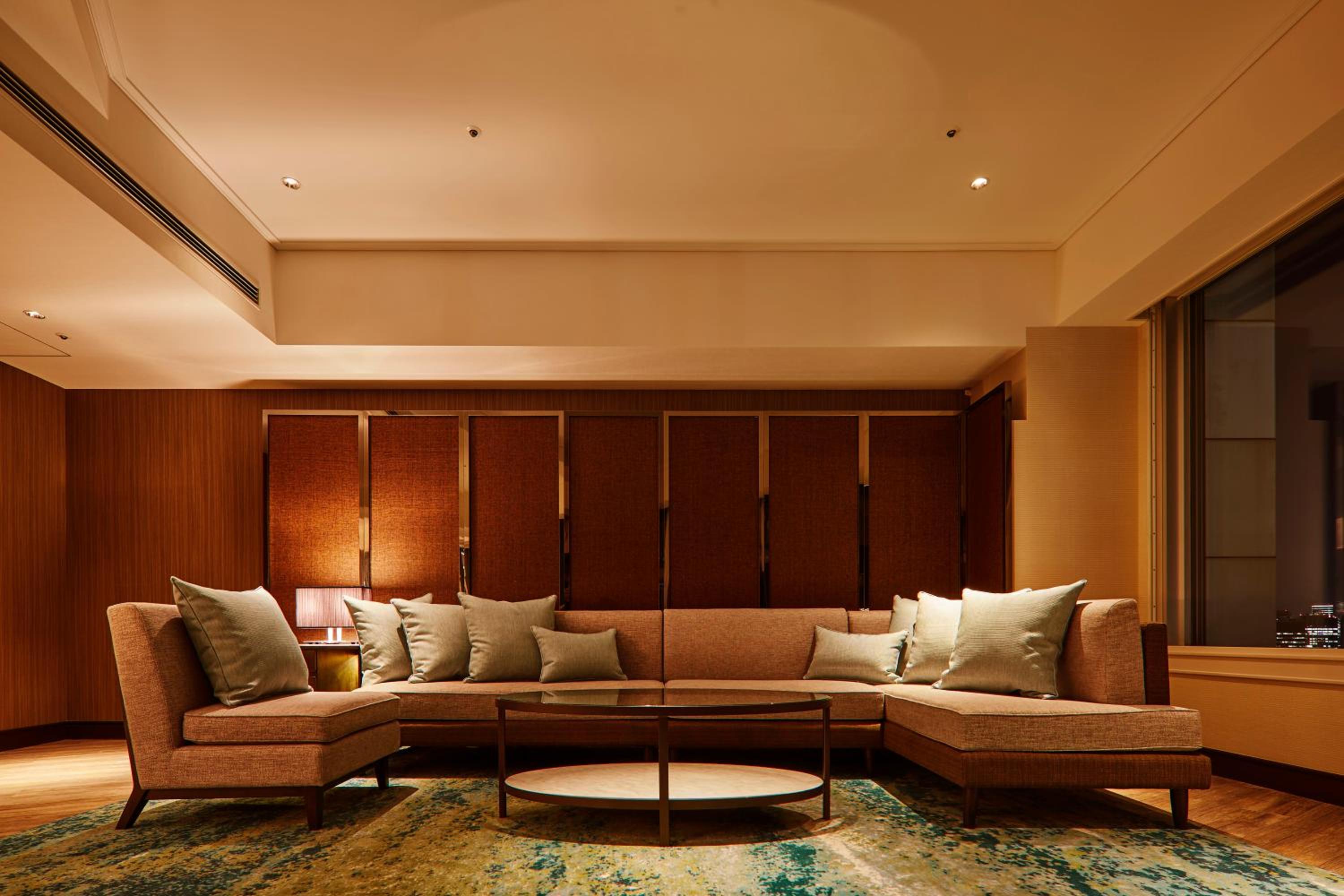 Prince Suite Room – Non-Smoking photo