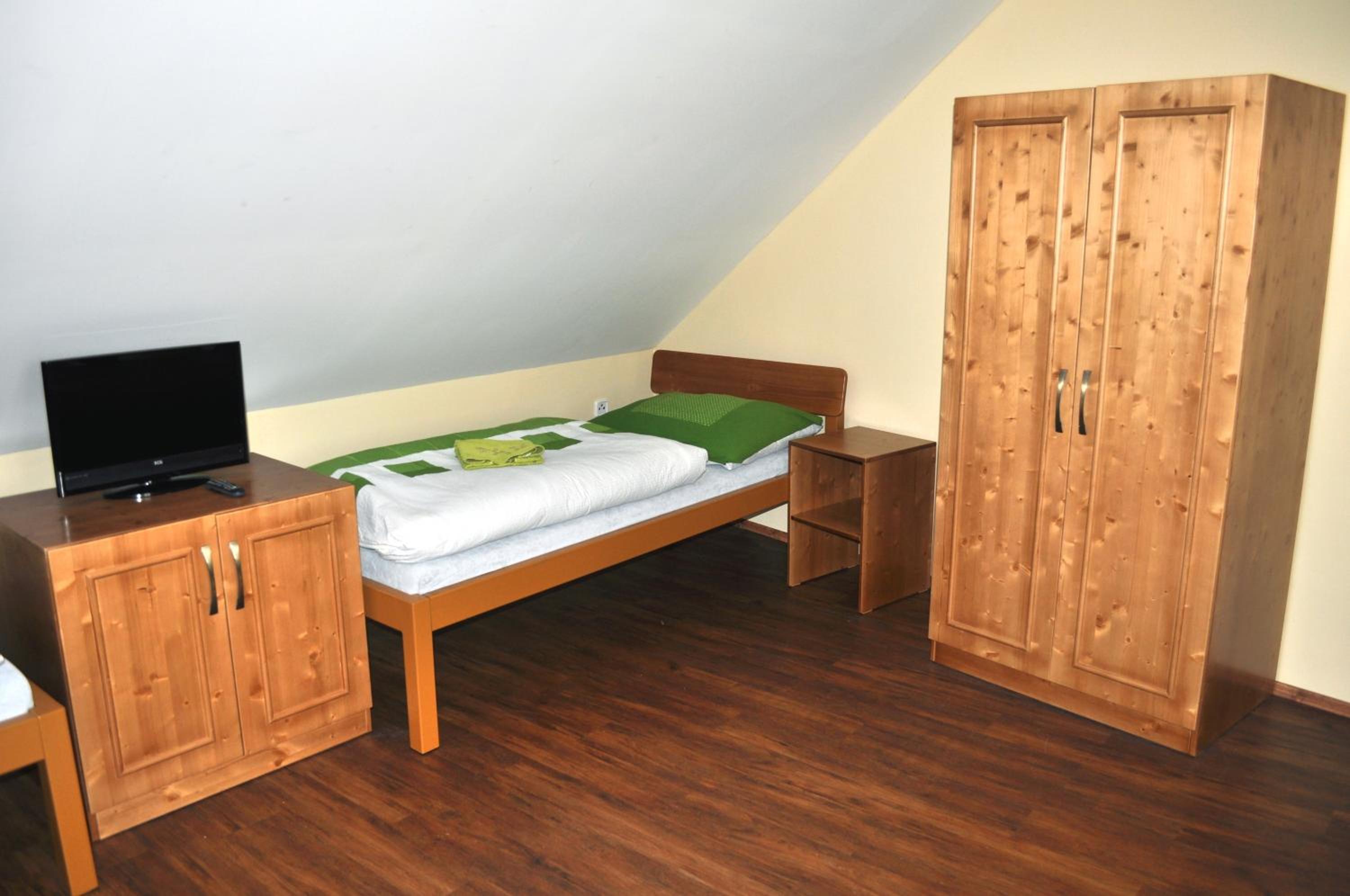 Double Room - Photo 10