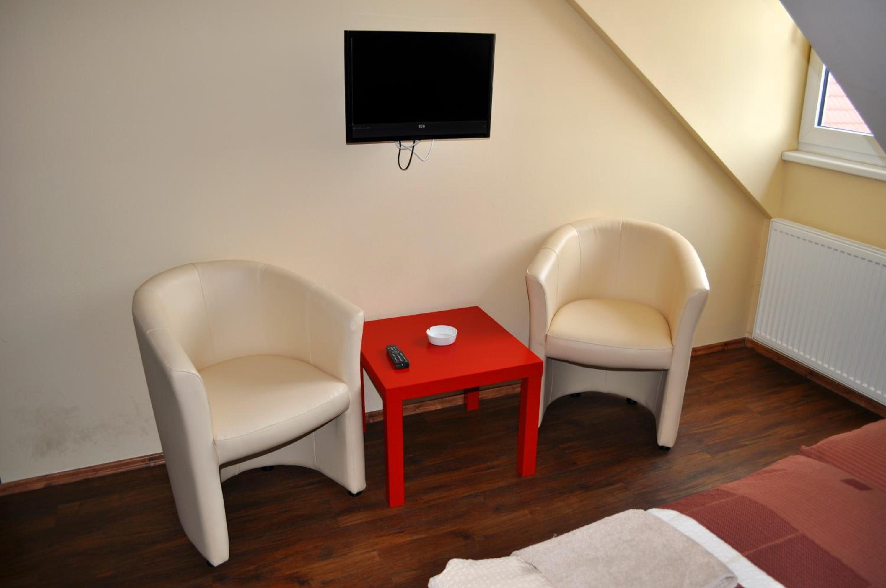 Double Room - Photo 2