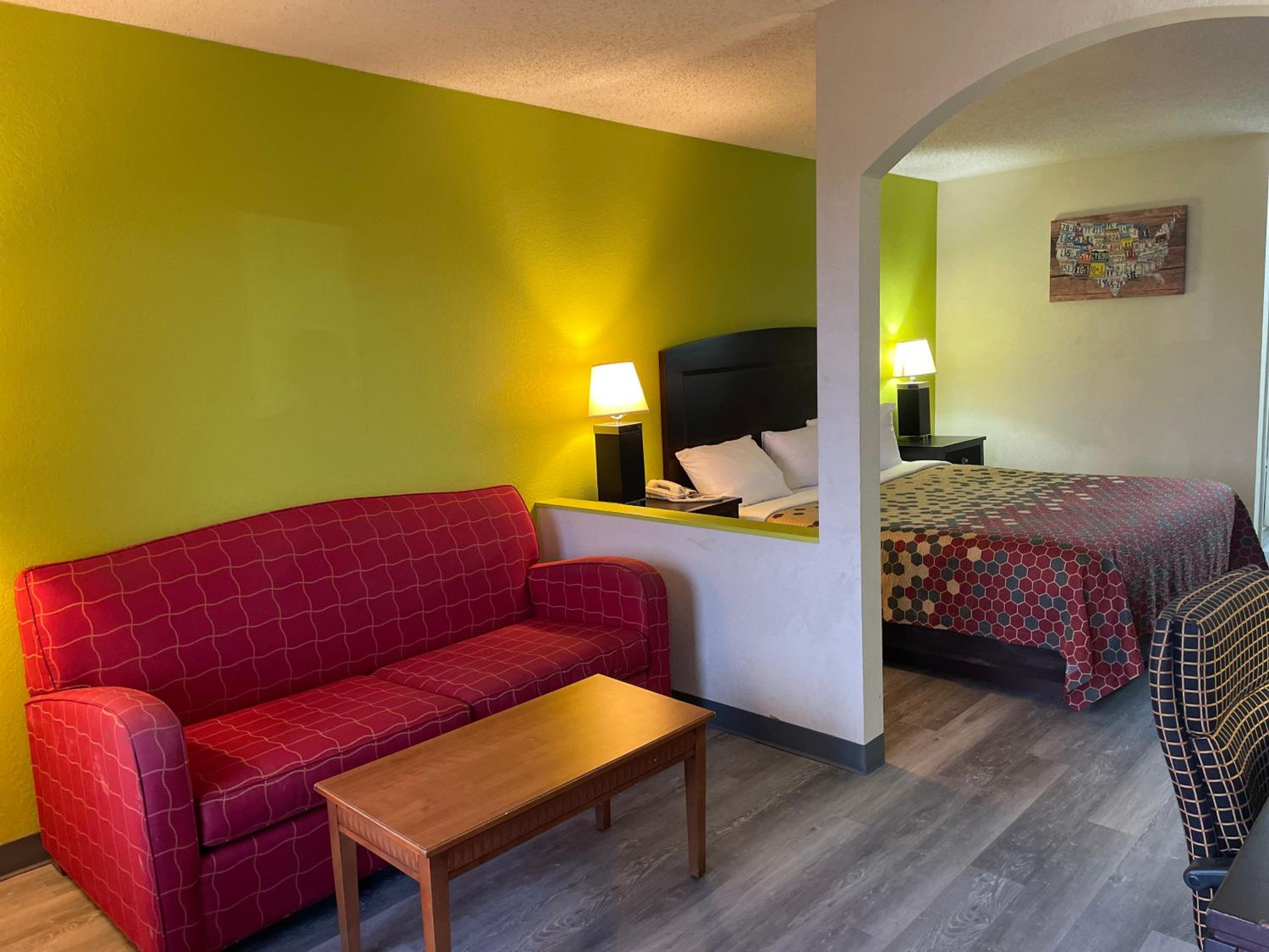 King Suite with Sofa Bed - Non-Smoking - Photo 1