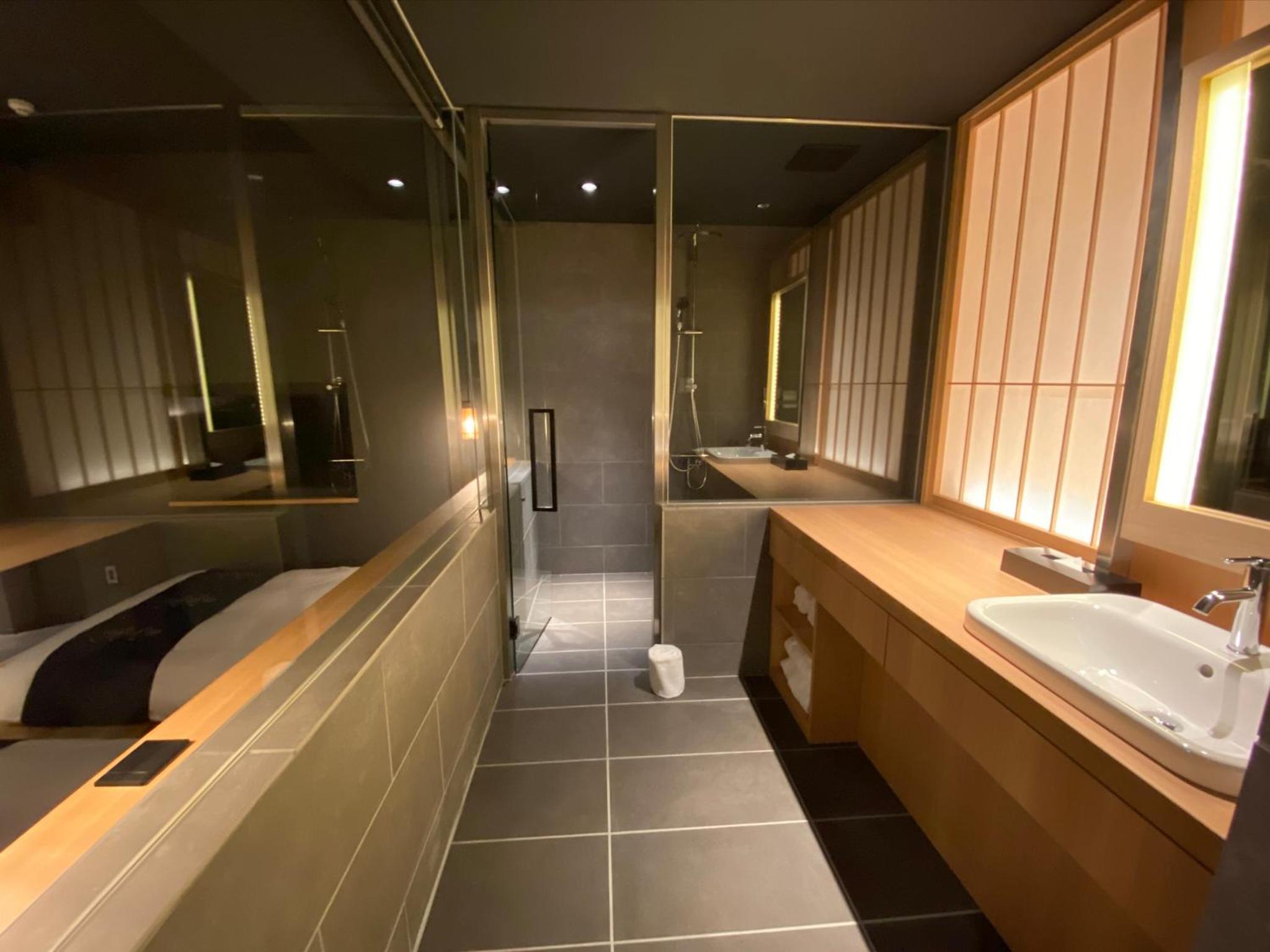 Exective Twin Room witn Open-Air Bath - Photo 9
