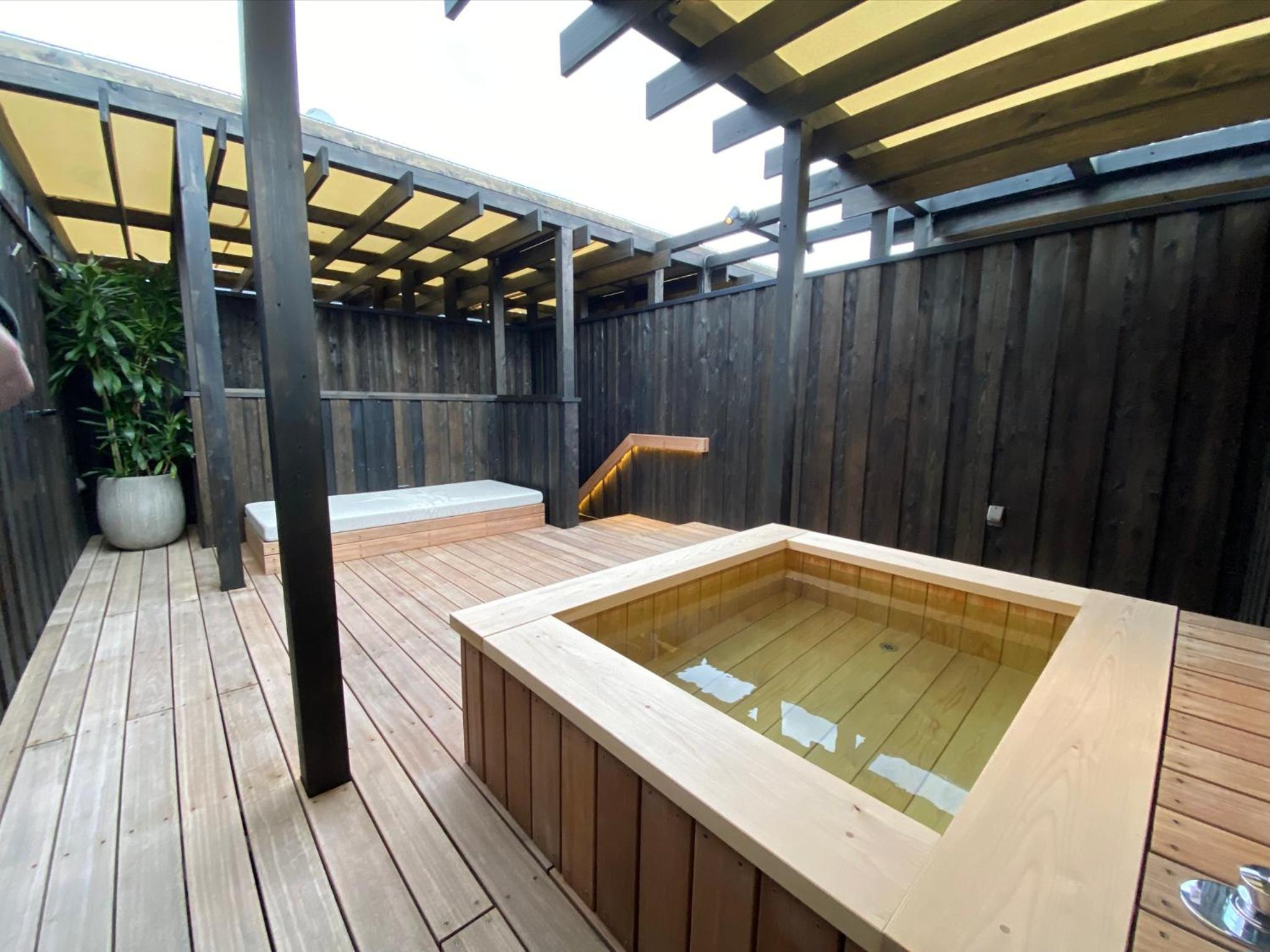 Exective Twin Room witn Open-Air Bath - Photo 7