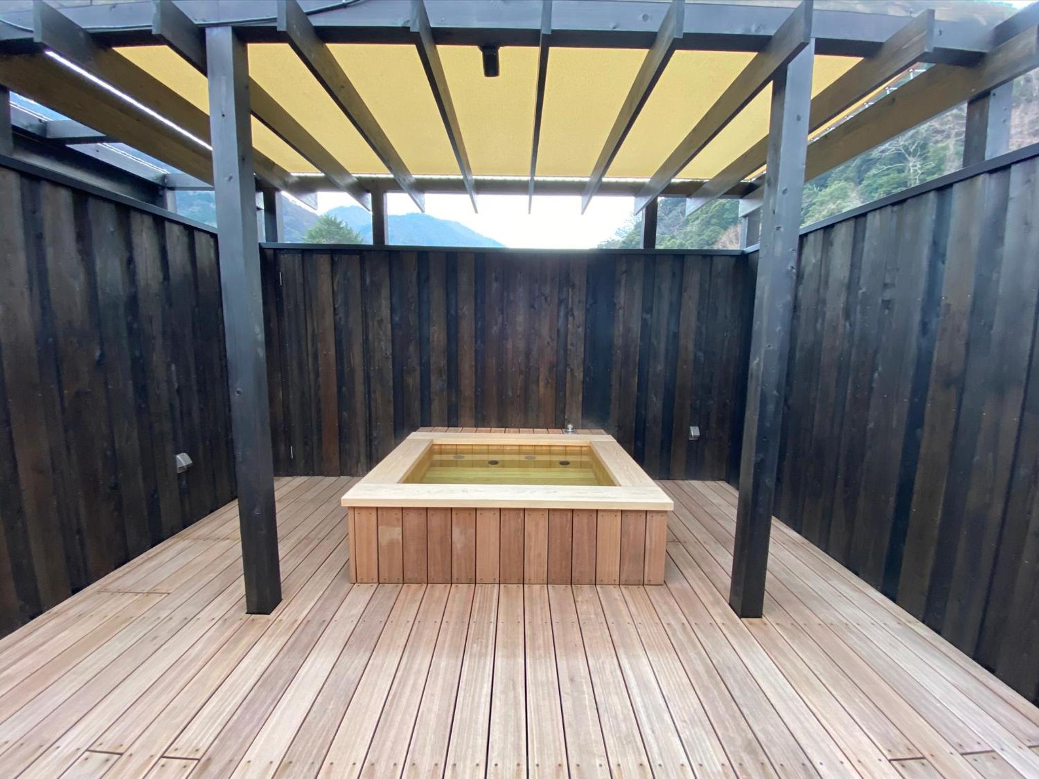Exective Twin Room witn Open-Air Bath - Photo 5