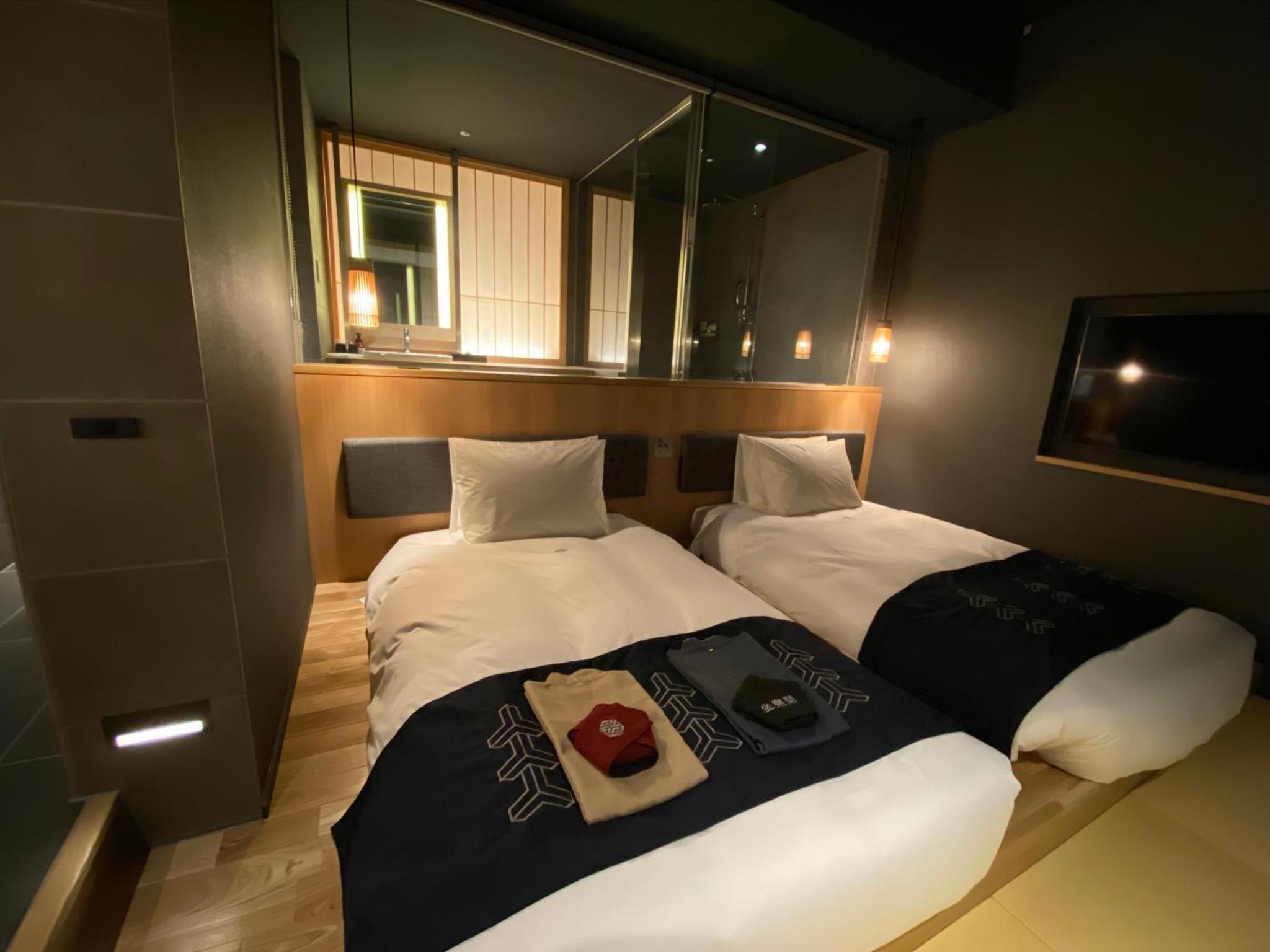 Exective Twin Room witn Open-Air Bath - Photo 12