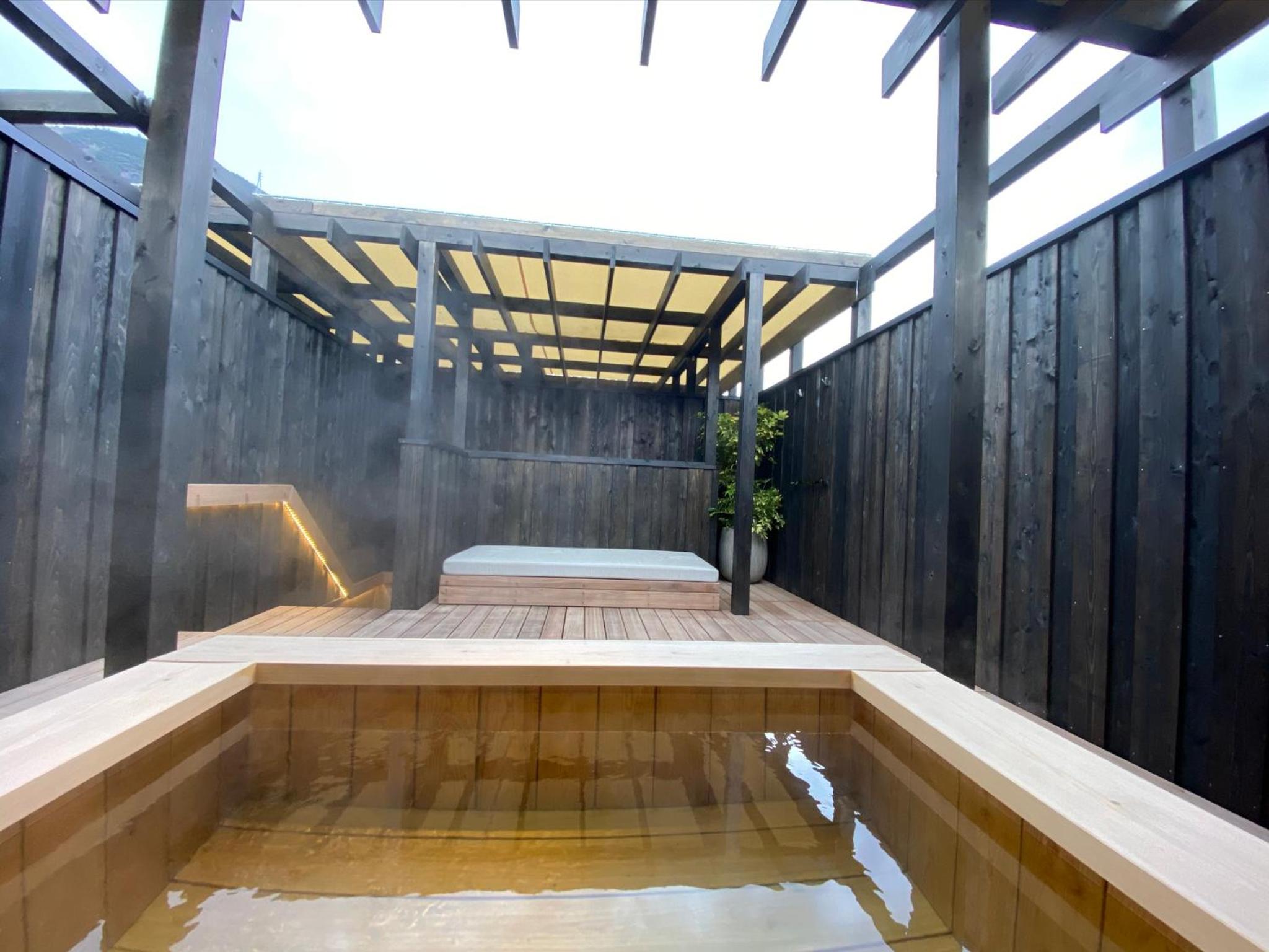 Exective Twin Room witn Open-Air Bath - Photo 4
