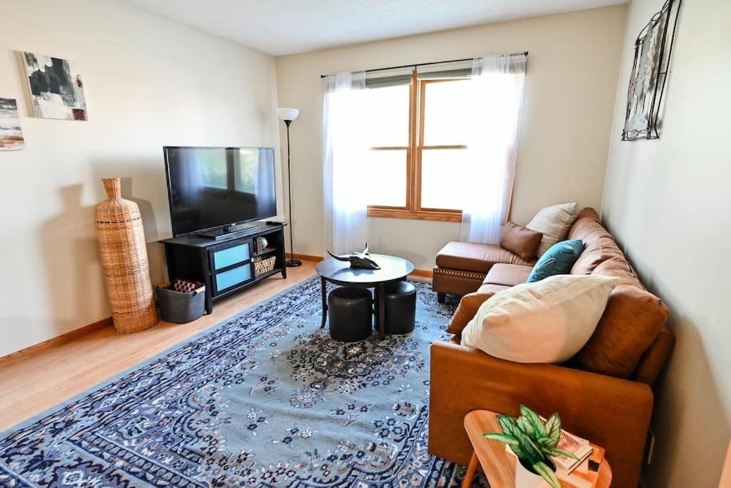 Family Room photo 1
