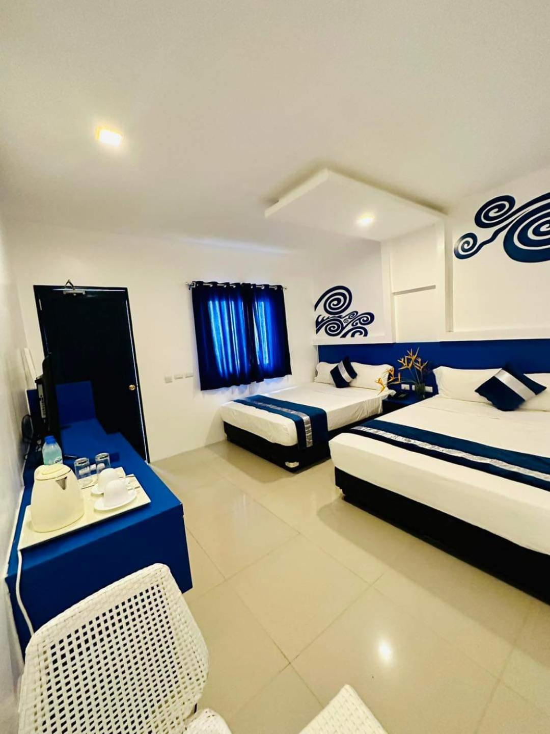 Deluxe Family Suite