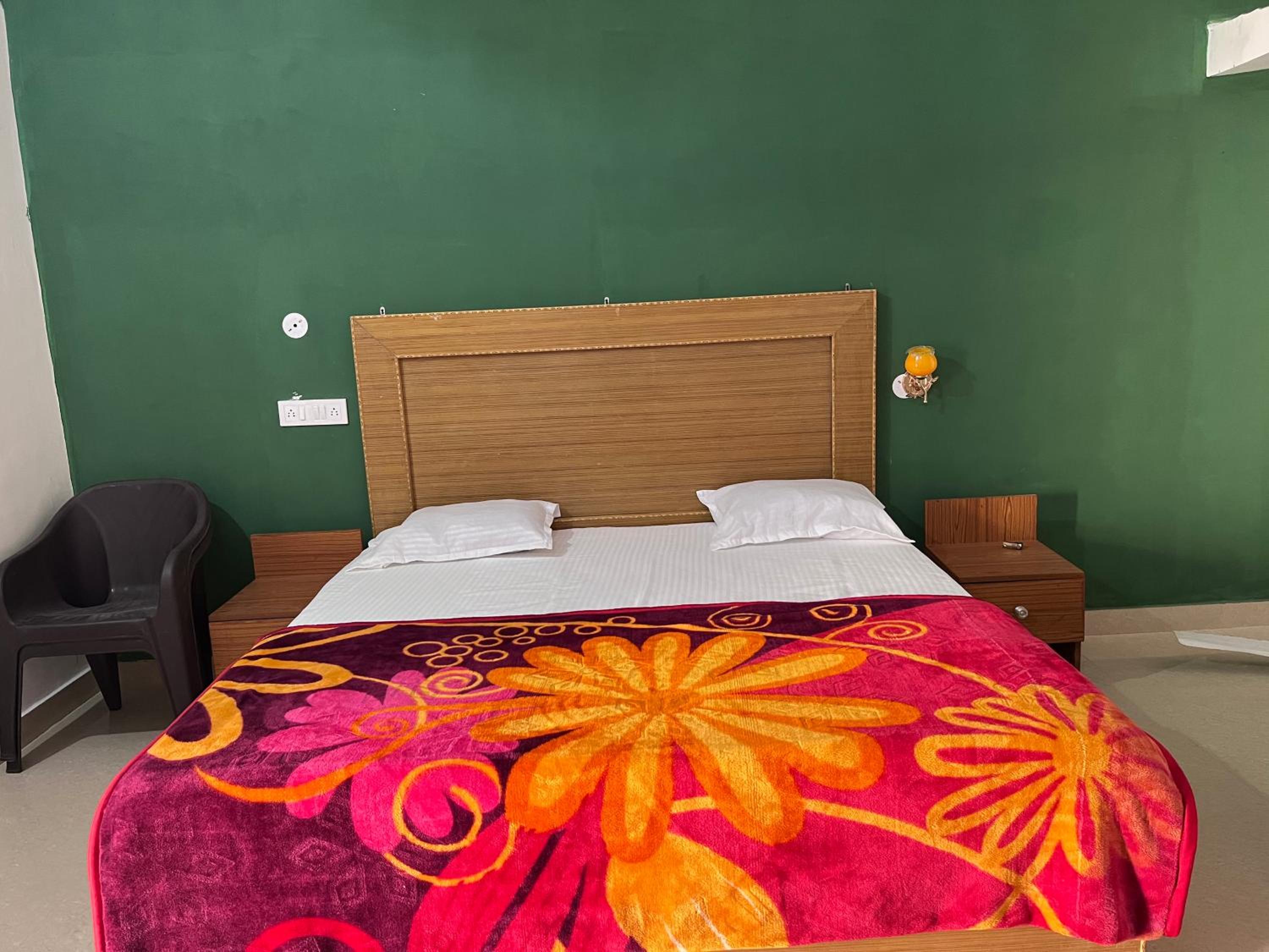 Budget Double Room photo 1