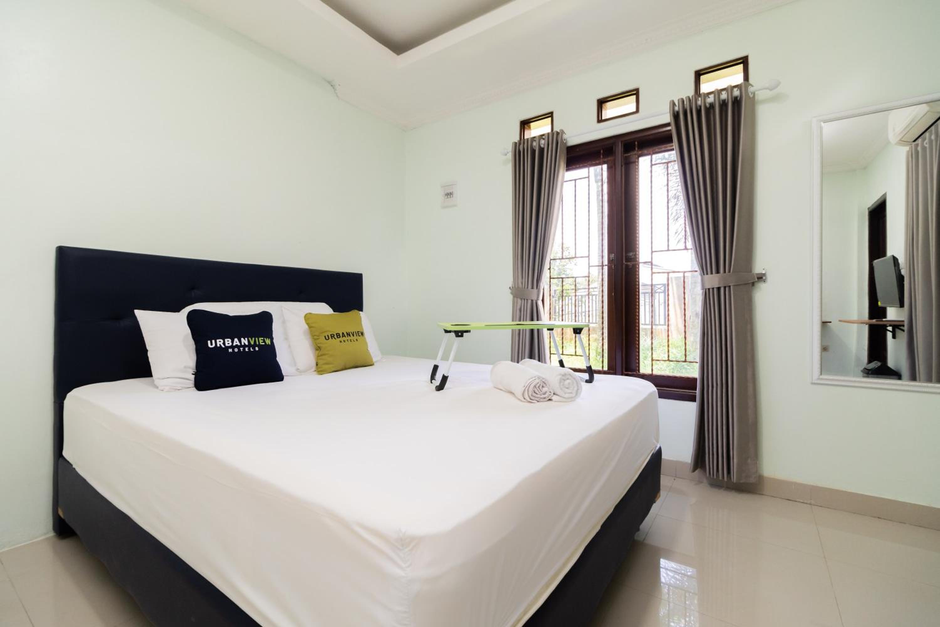 Deluxe Room - Photo 9