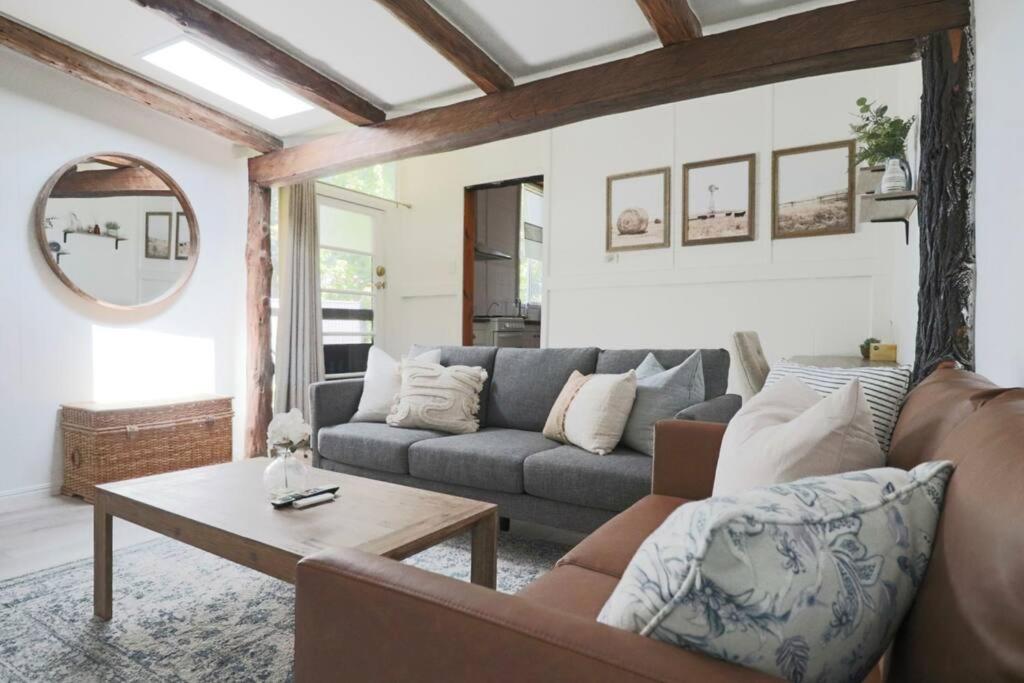 Three-Bedroom House photo 1