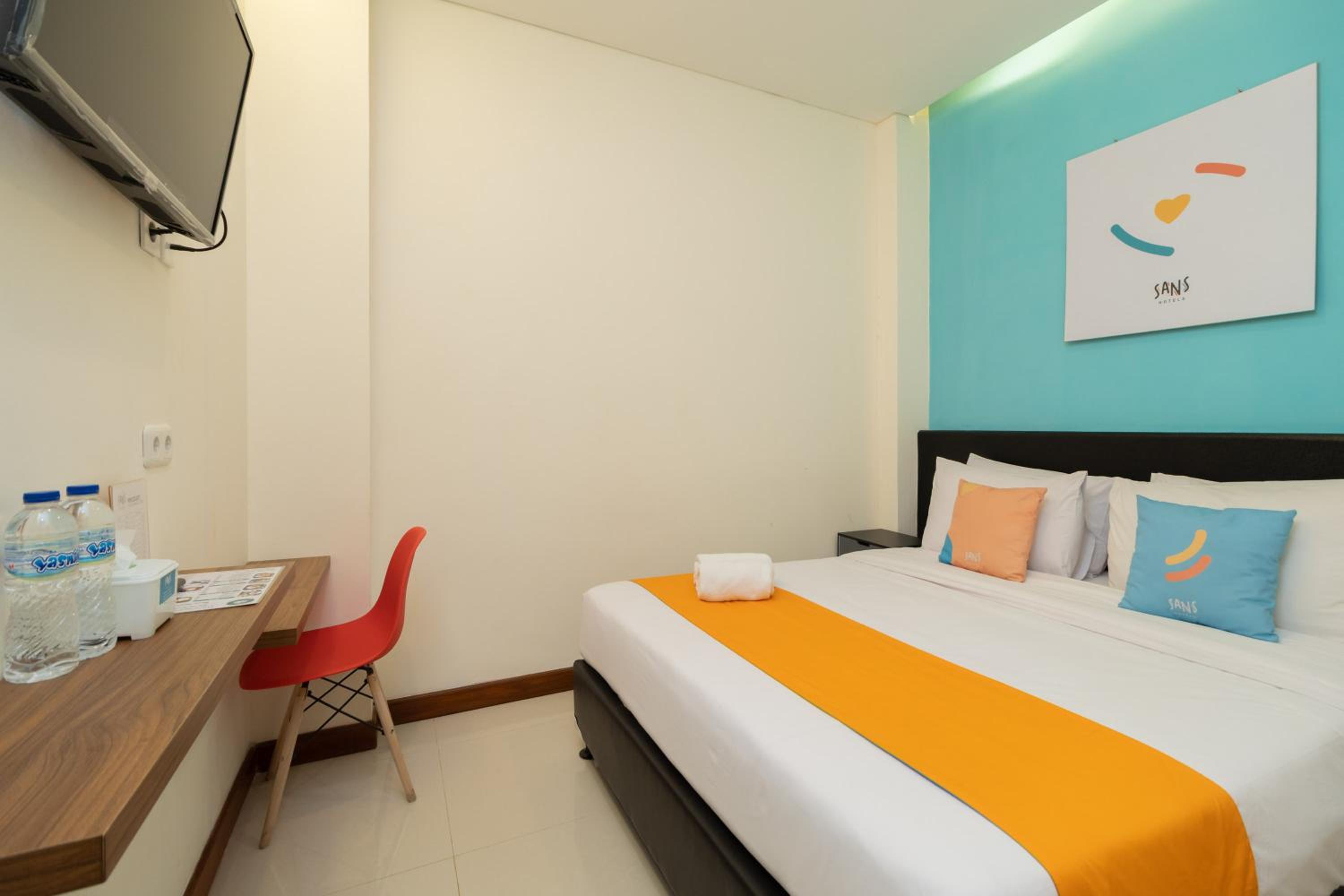 Deluxe Room - Photo 10