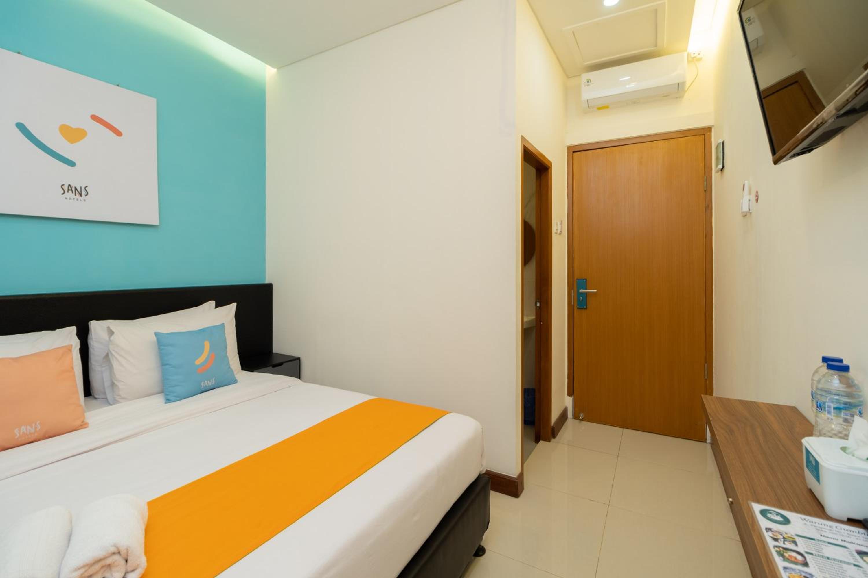 Deluxe Room - Photo 5
