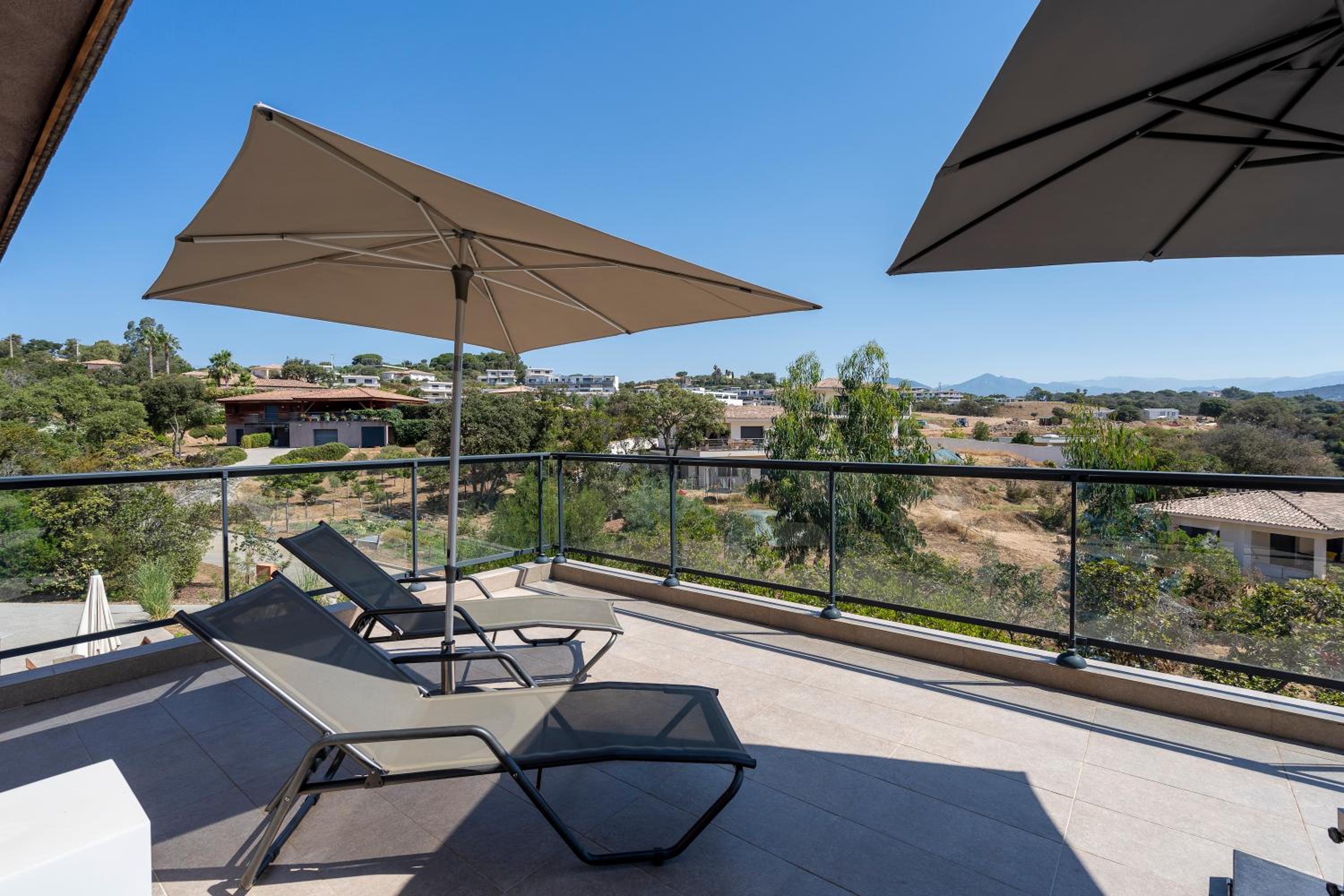 Superior Three-Bedroom Apartment