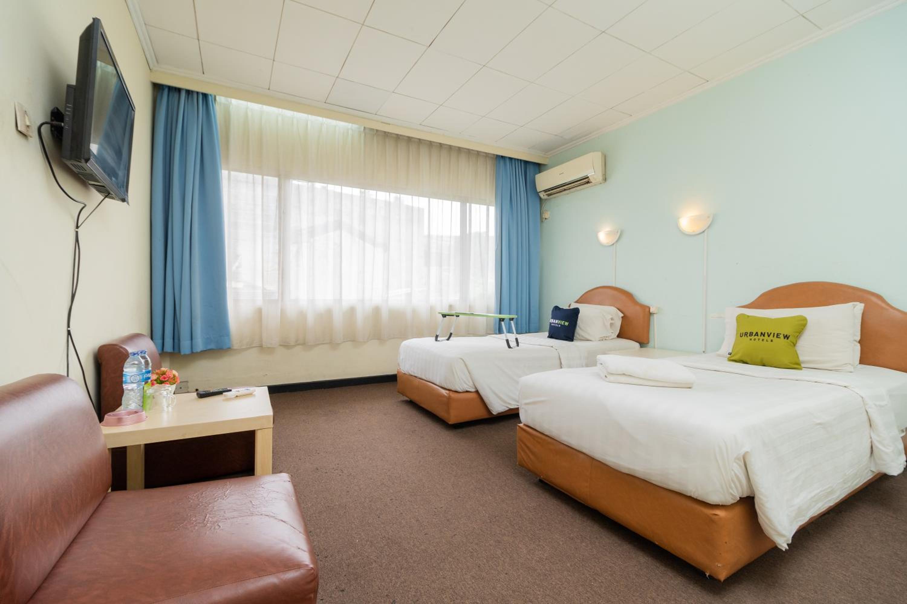 Twin Room - Photo 1