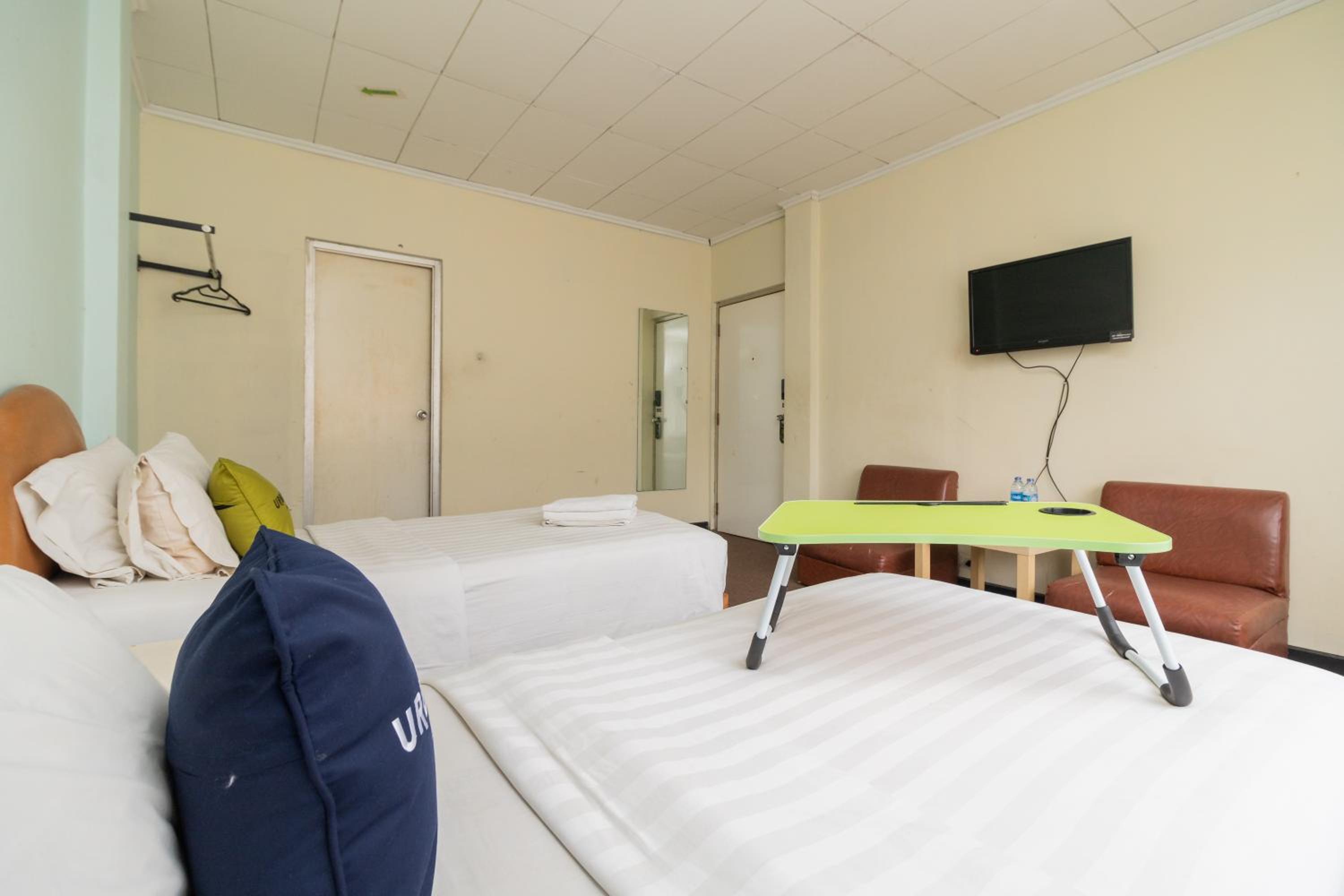 Twin Room - Photo 4