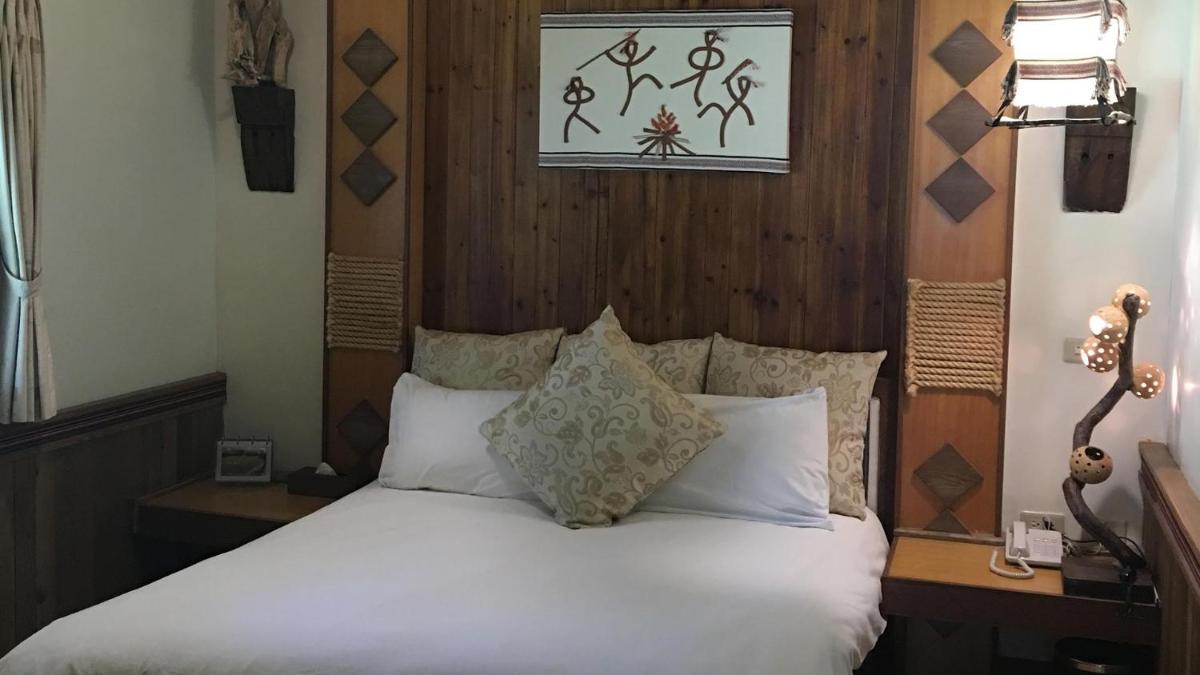 King Room with Mountain View photo 3