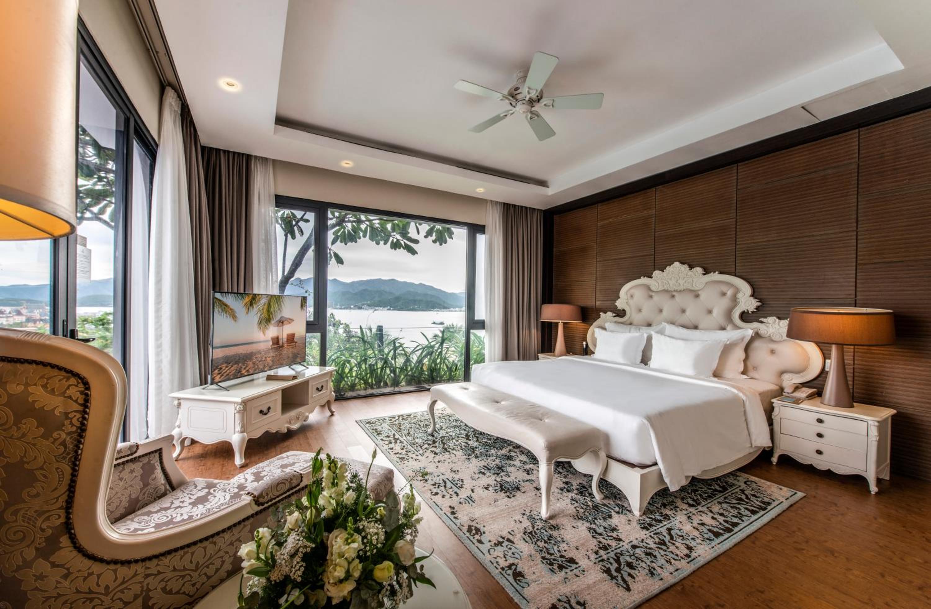 Three Bedroom Villa Beach Front View - Private Pool