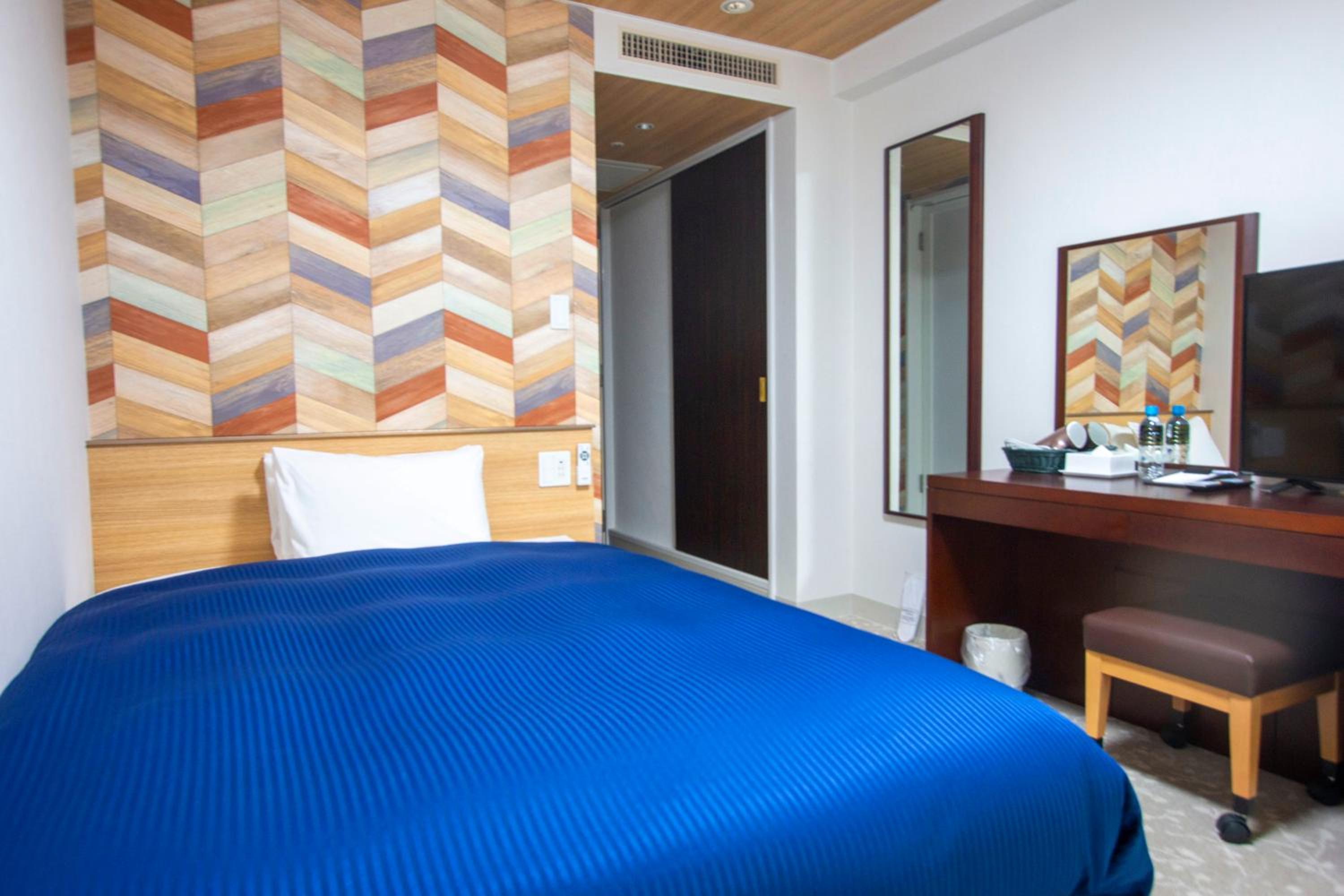 Deluxe Single Room - Non-Smoking - Premium Floor