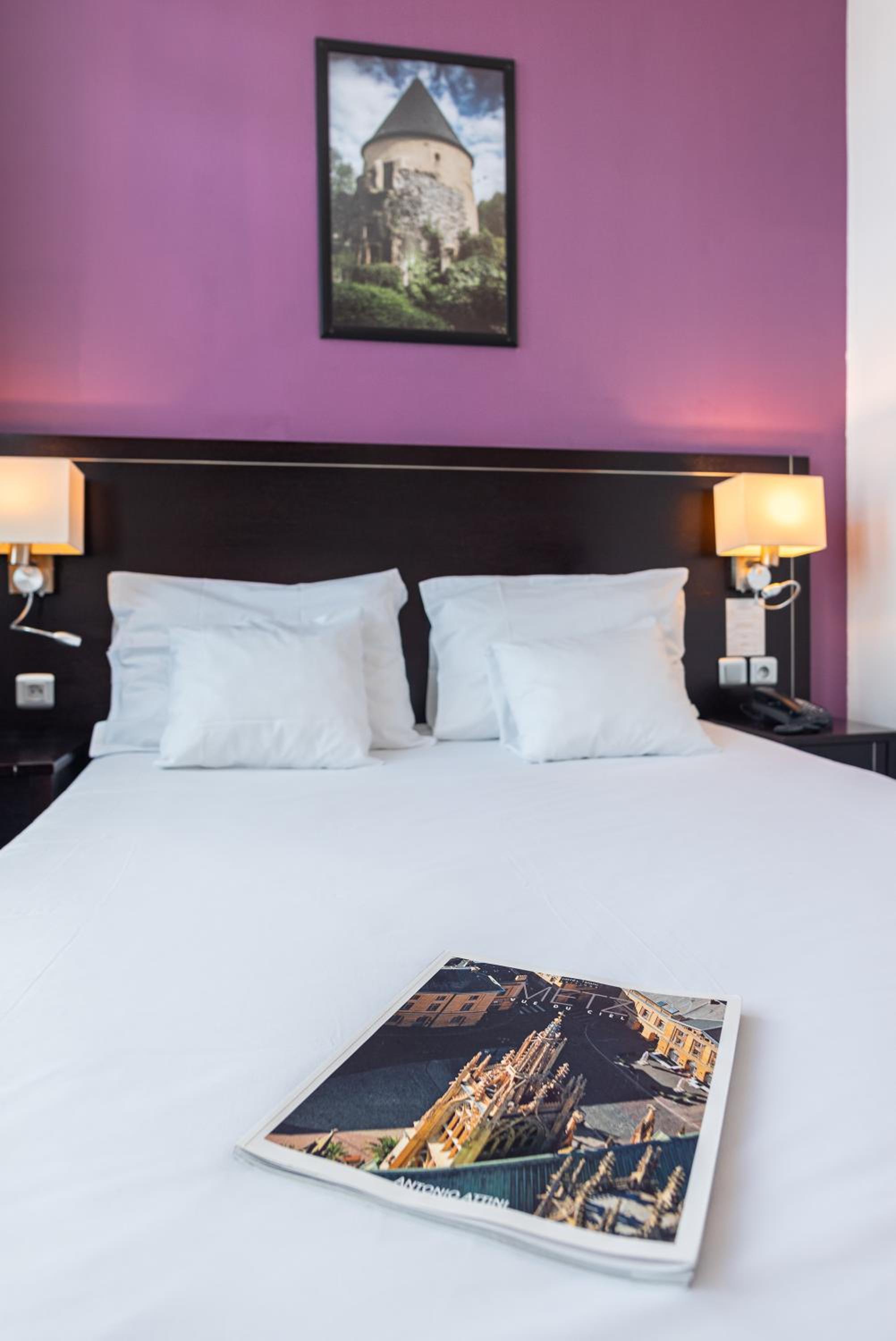 Classic Double Room - Photo 9