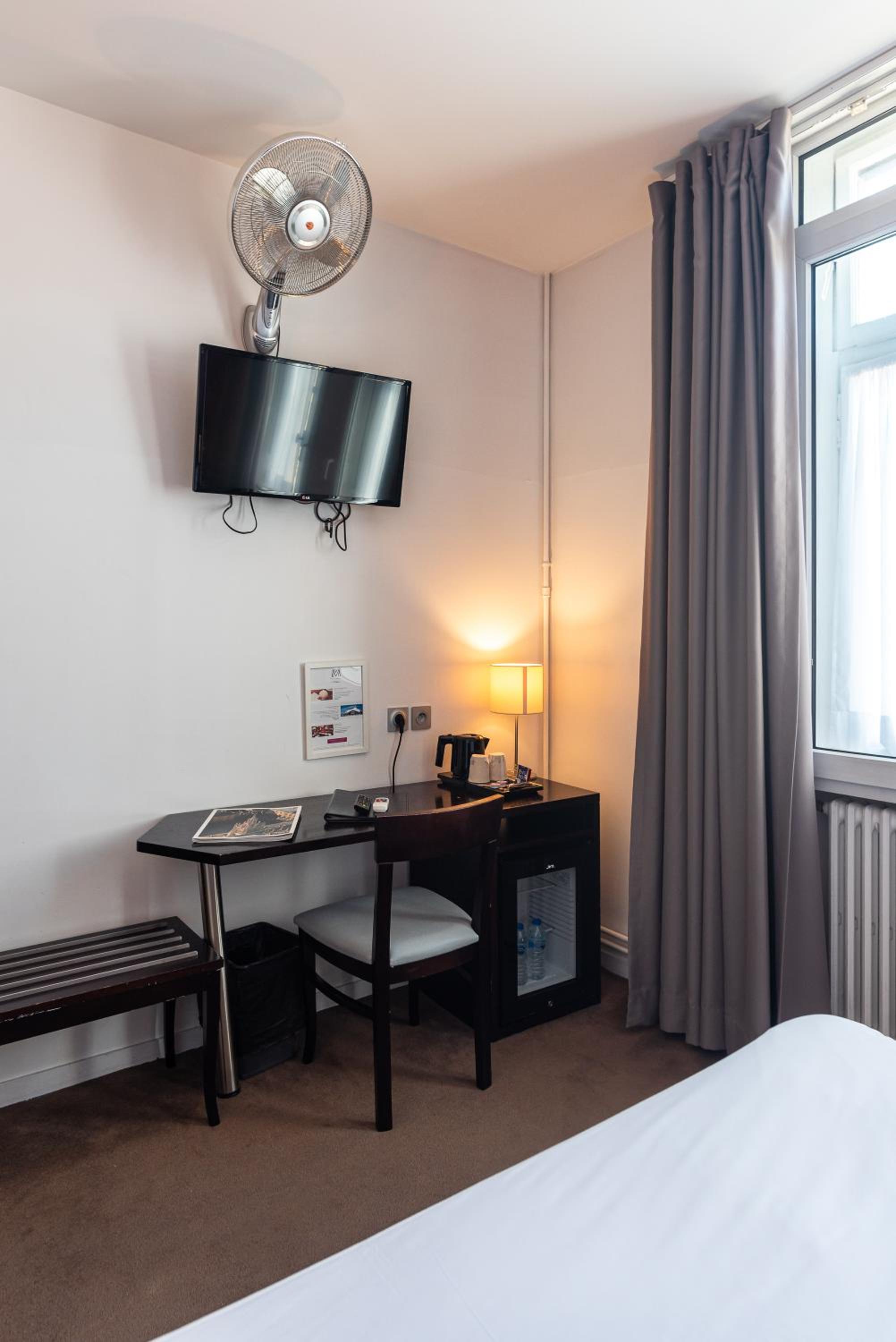 Classic Double Room - Photo 21