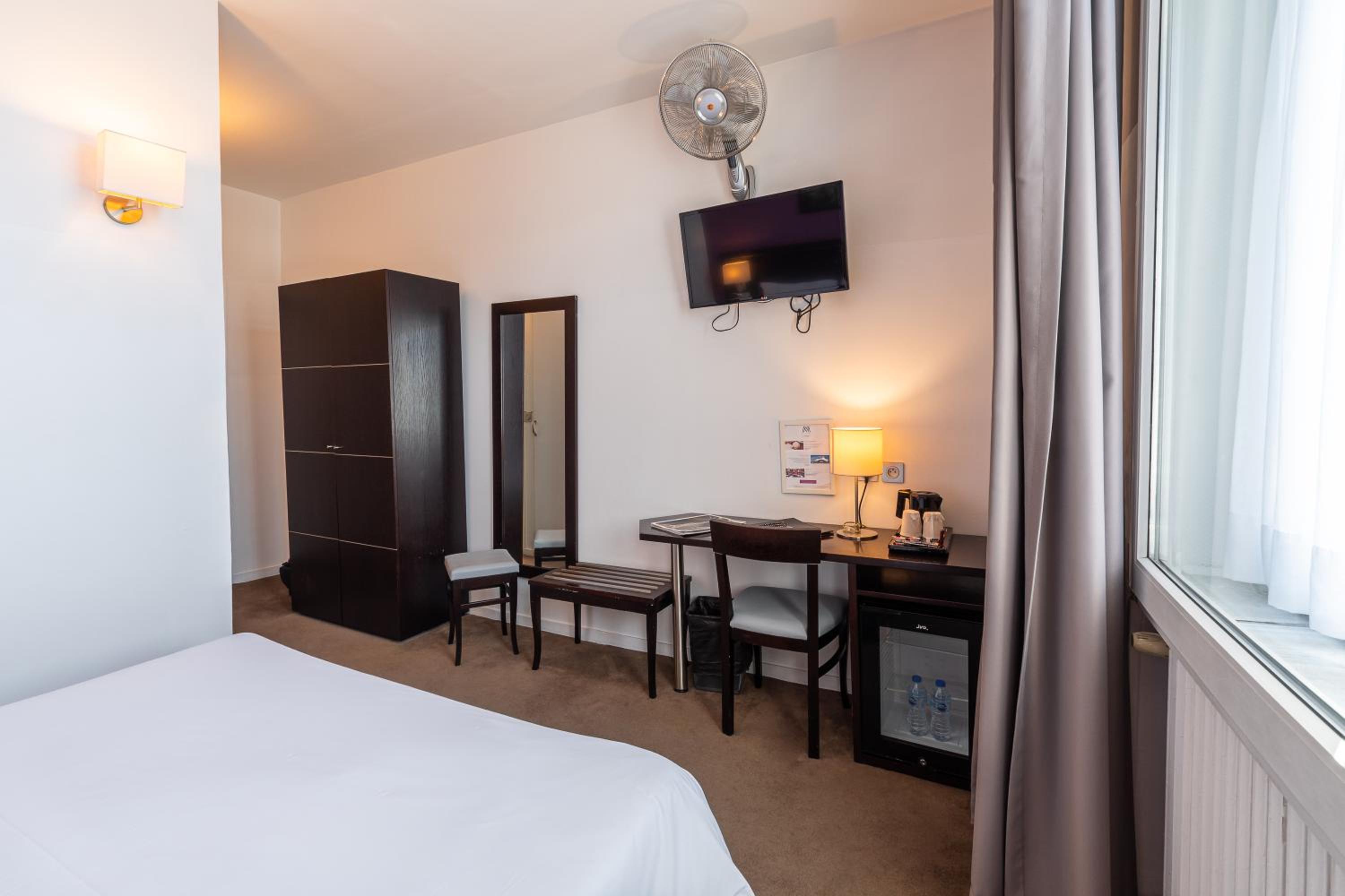 Classic Double Room - Photo 7
