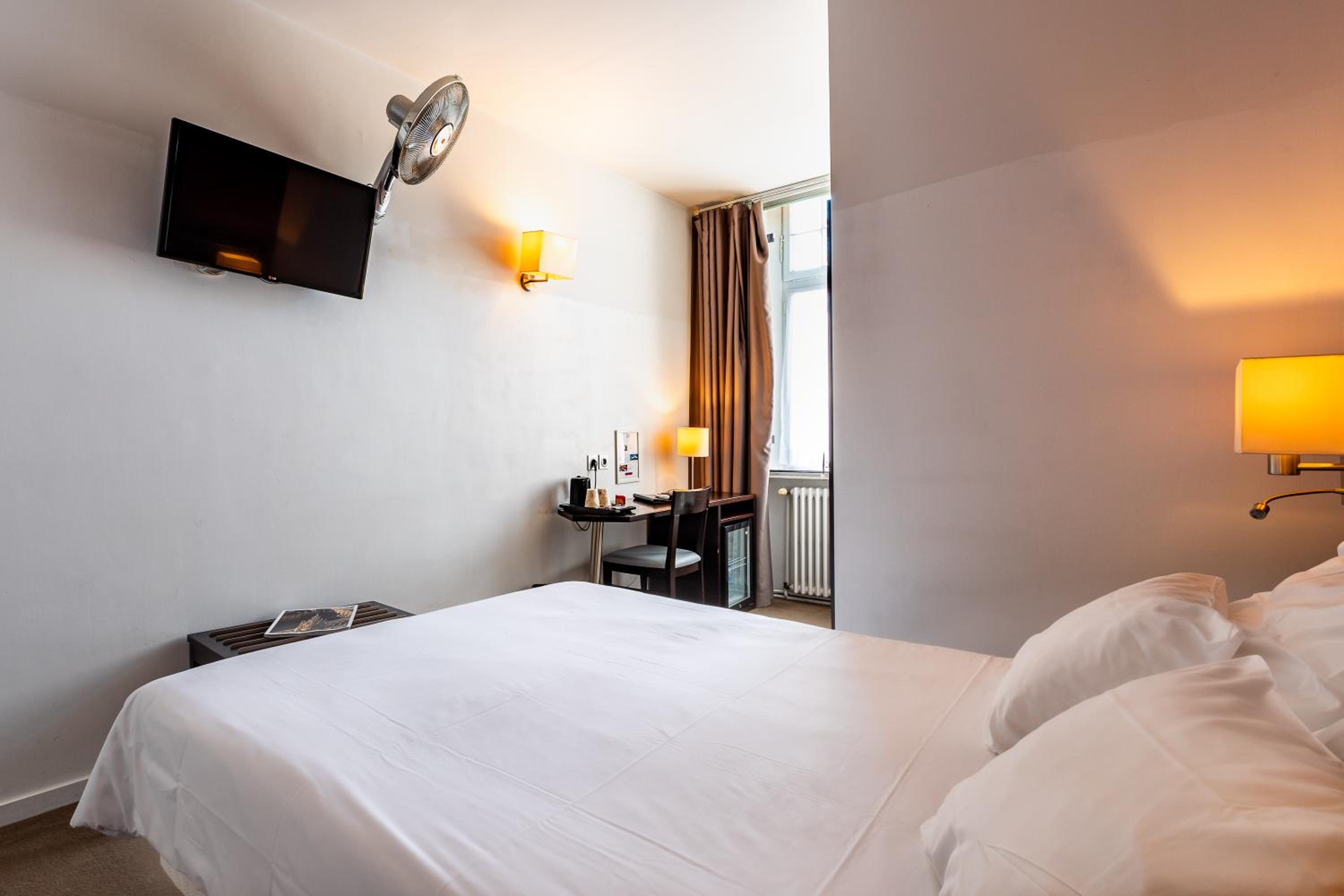 Classic Double Room - Photo 20