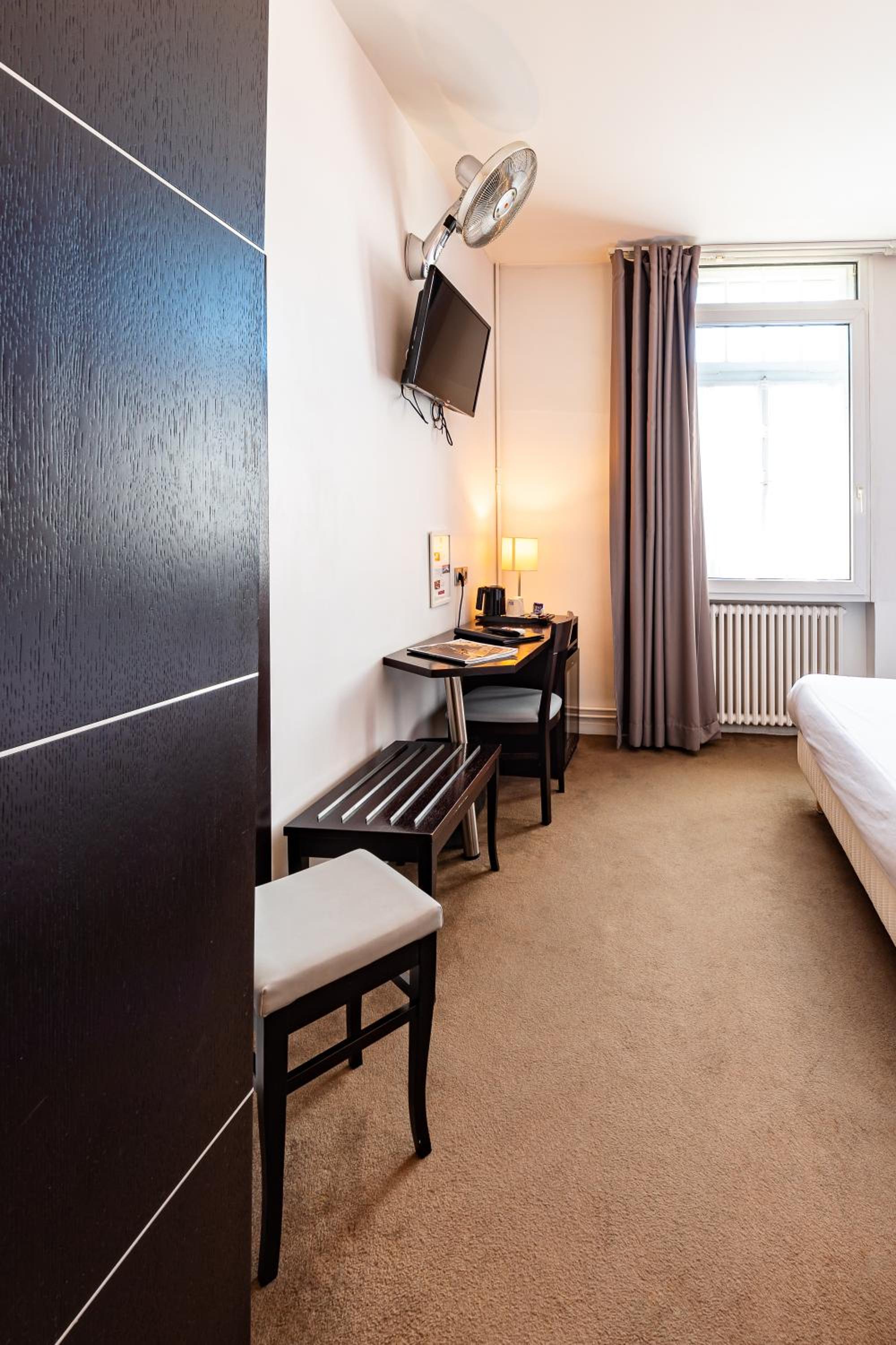 Classic Double Room - Photo 19