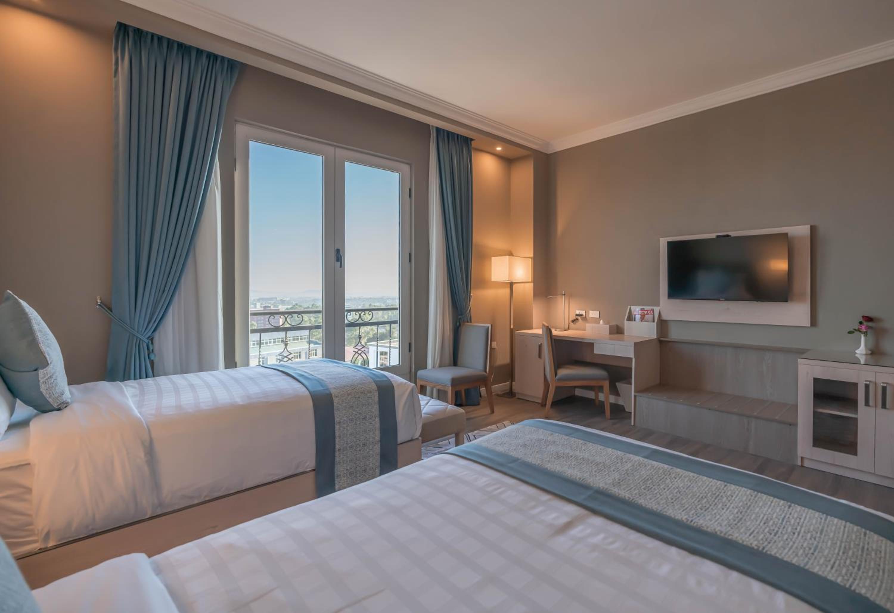 Twin Room - Photo 6