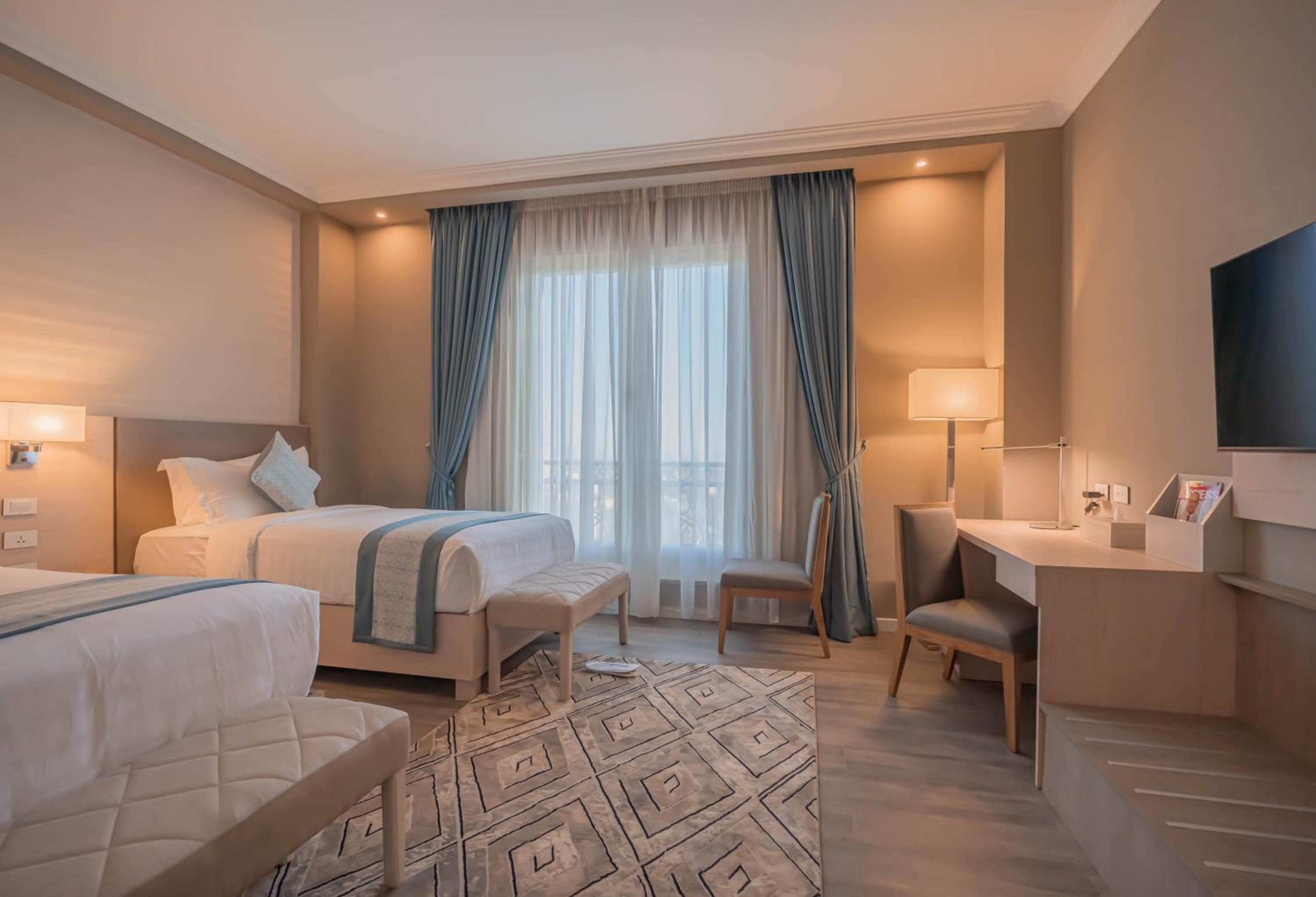 Twin Room - Photo 2